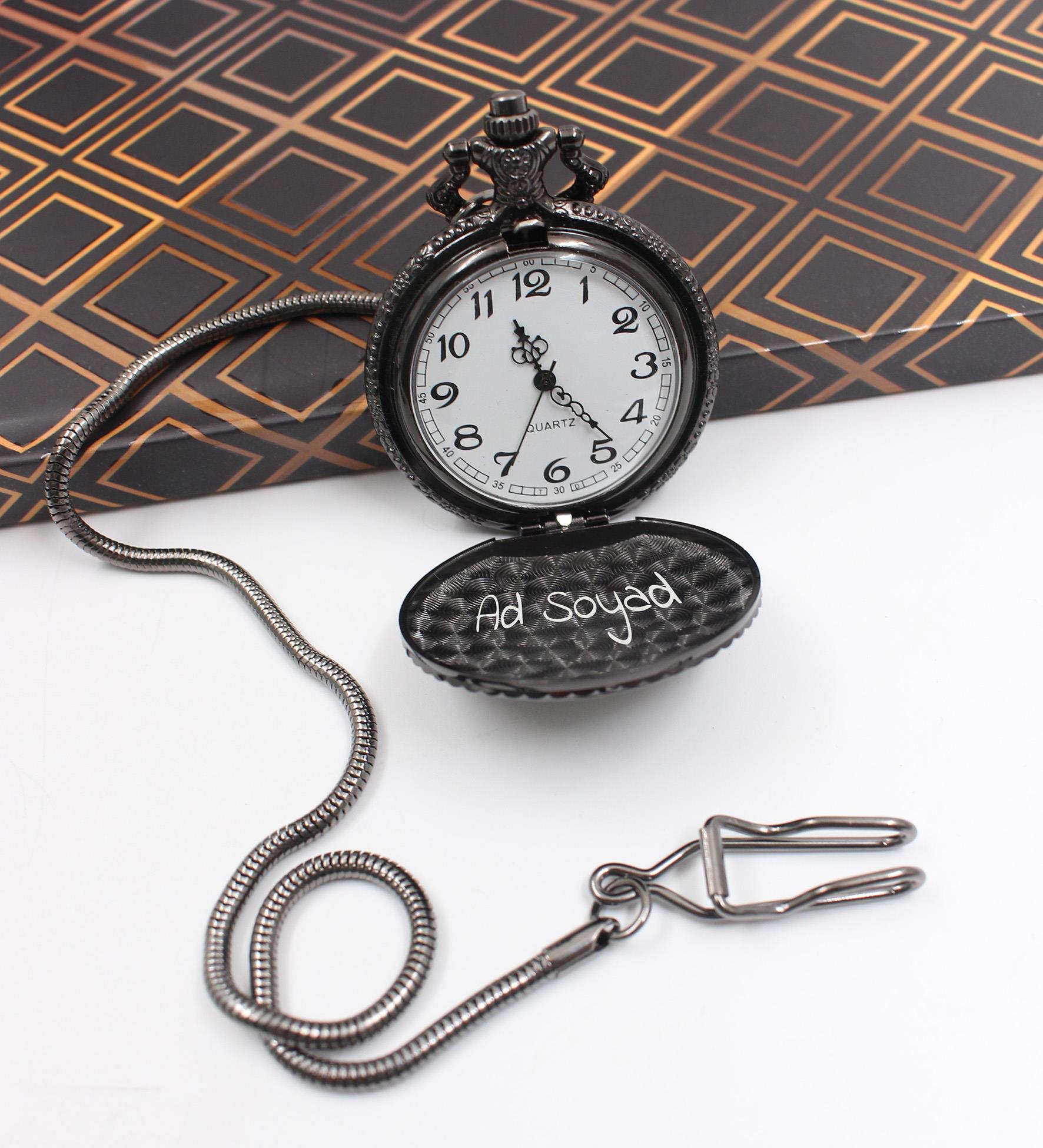 Kişiye Özel İsim Baskılı Siyah Renk Türk Bayraklı Köstekli Cep Saati - Erkeğe Hediye