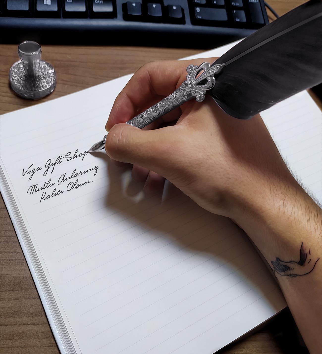 Kişiye Özel Kutulu Masaüstü Tüylü Siyah Divit Kalem & Mürekkep Hediye Seti