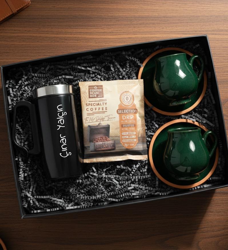 Kişiye Özel Siyah Bardak Termos & 2'li Petrol Yeşili Türk Kahve Fincanı & Pratik Filtre Kahve Hediye Seti