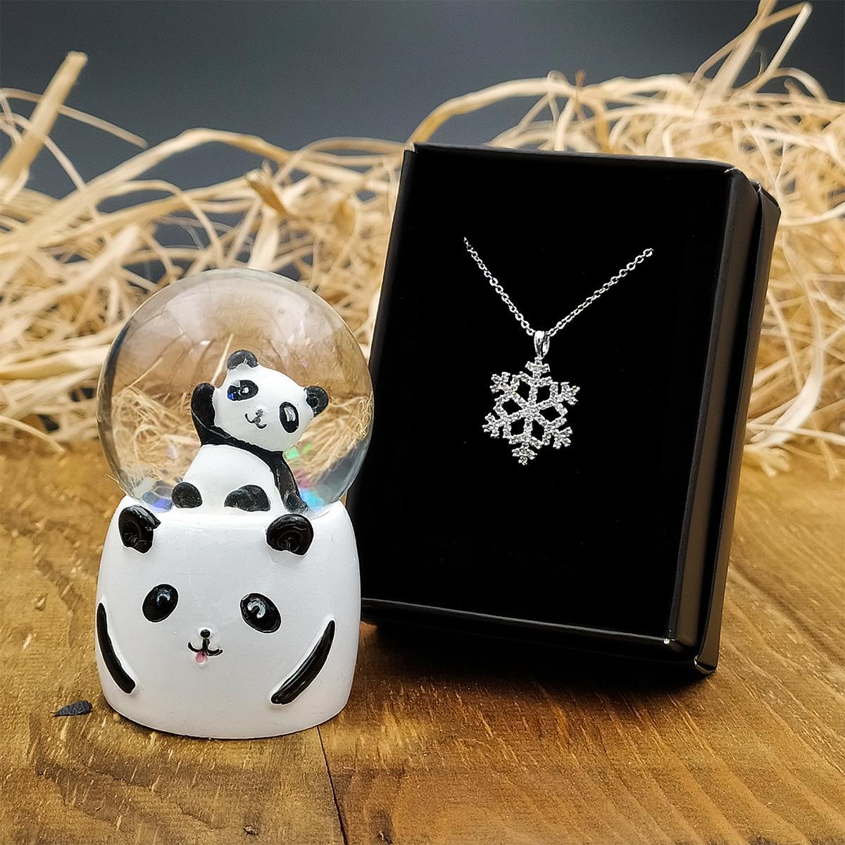 Sevimli Panda Işıklı Mini Kar Küresi & Kar Tanesi Kolye Hediye Seti