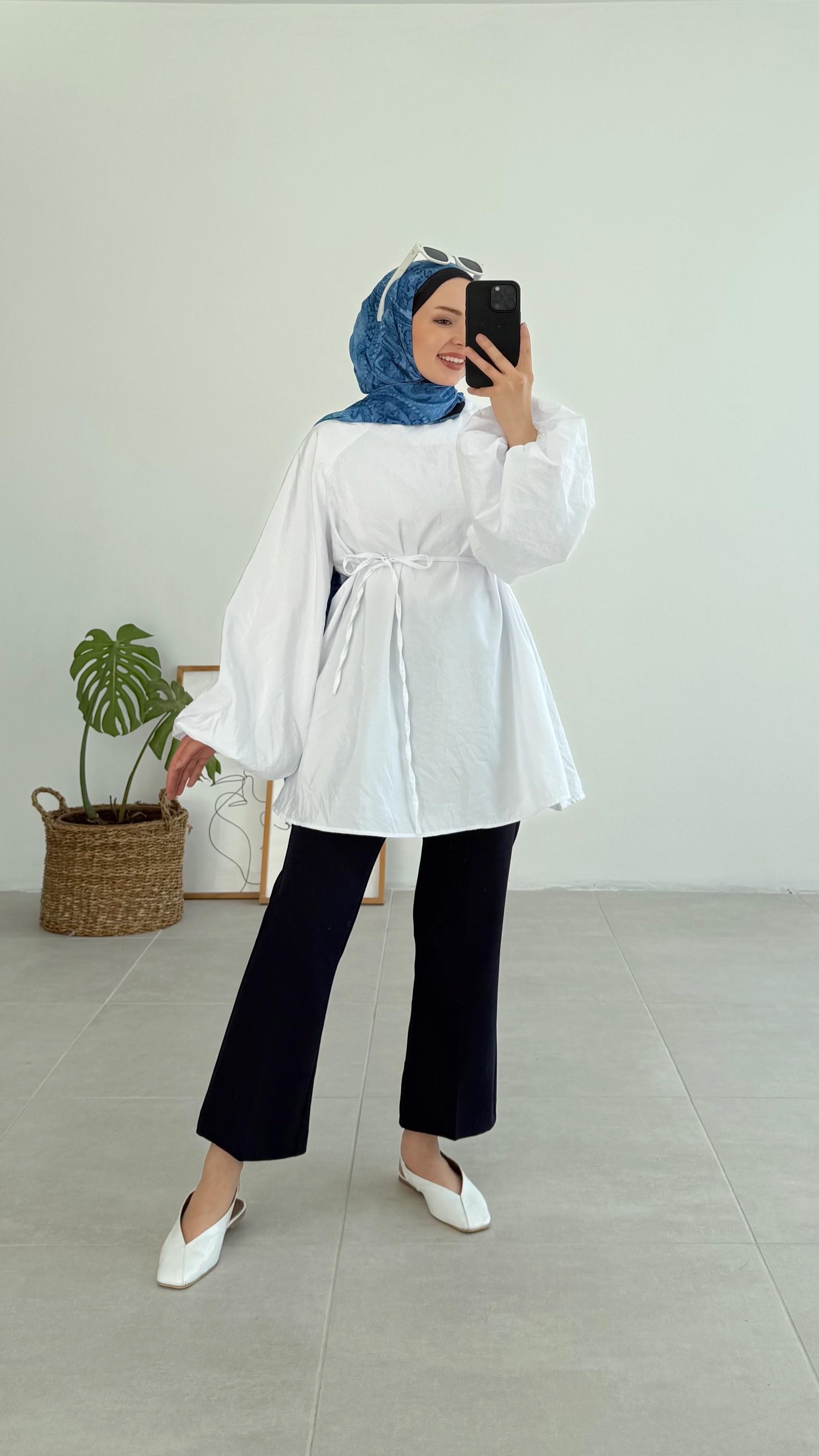 Aarly Balon Kol Beyaz Tunik