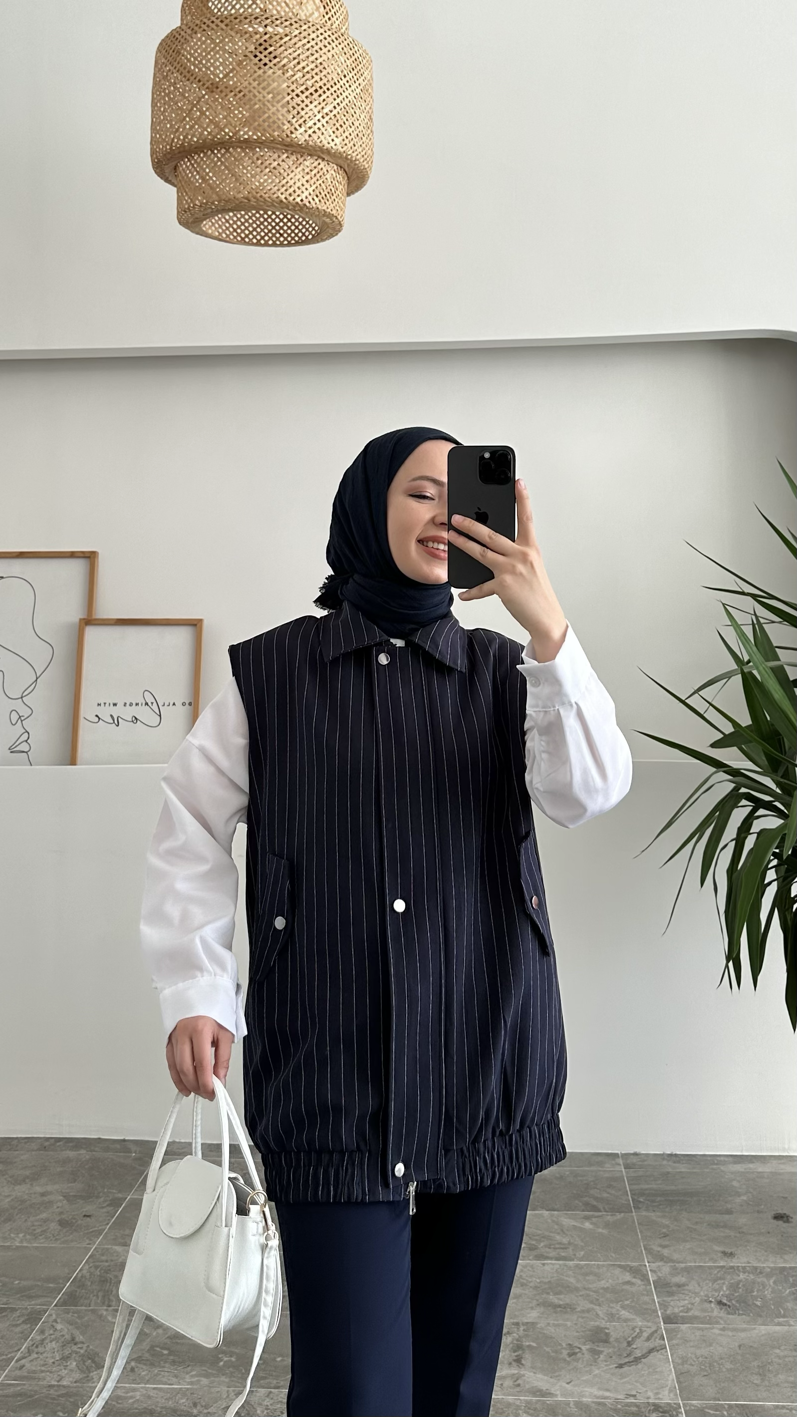 Abbaya Basic Çizgili Lacivert Yelek