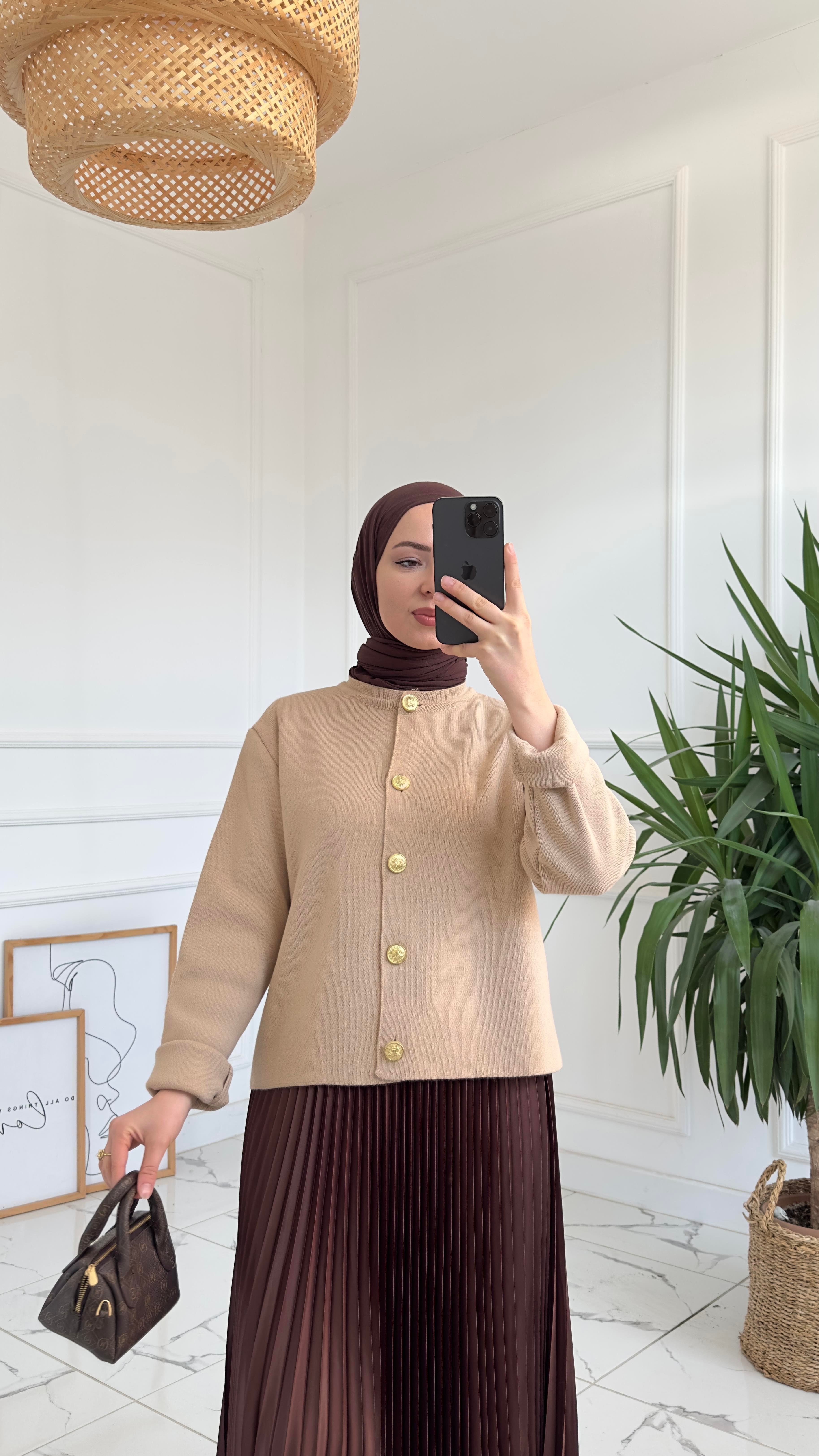 Abiga Zara Model Düz Bej Kısa Triko Hırka