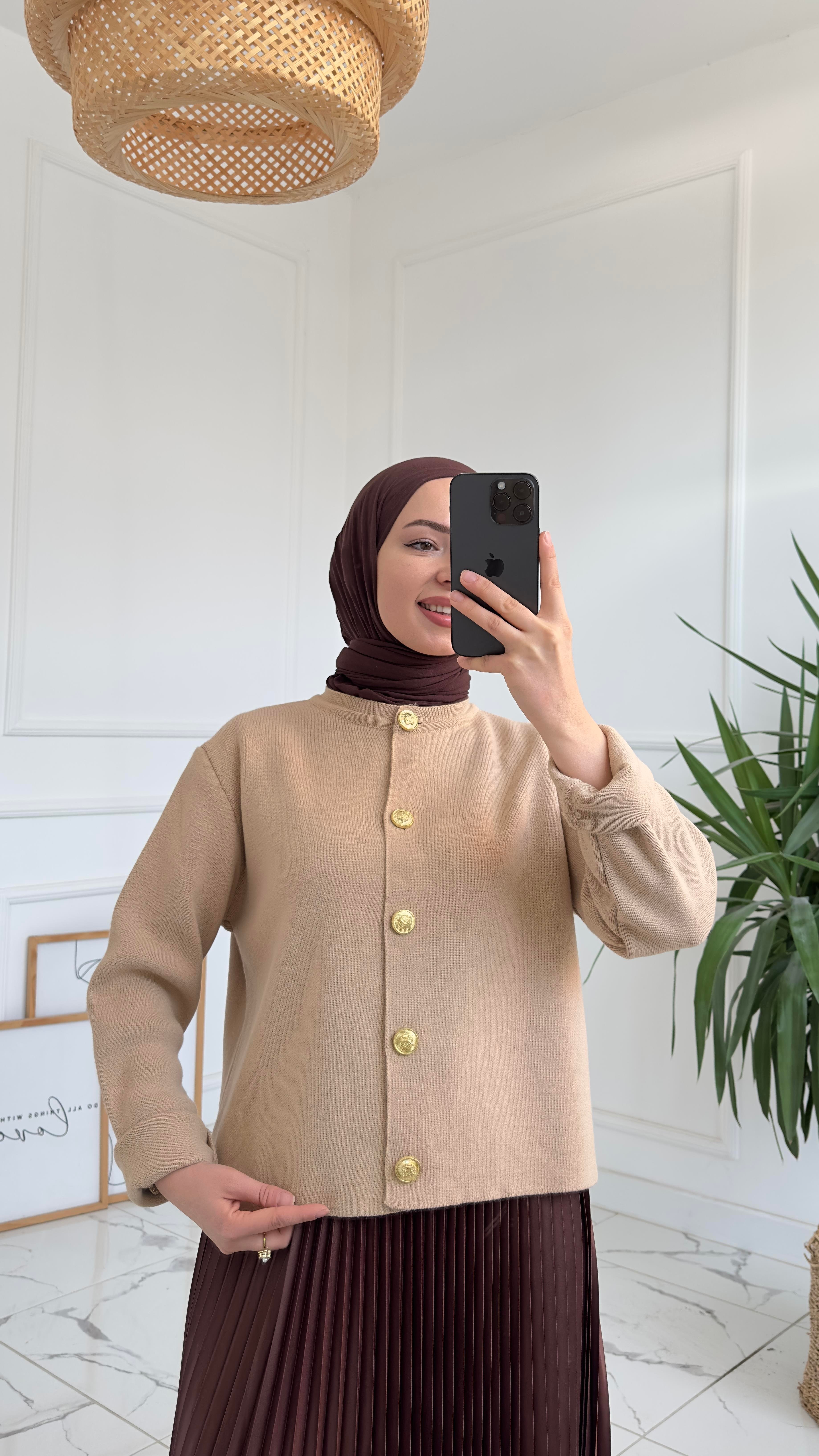 Abiga Zara Model Düz Bej Kısa Triko Hırka