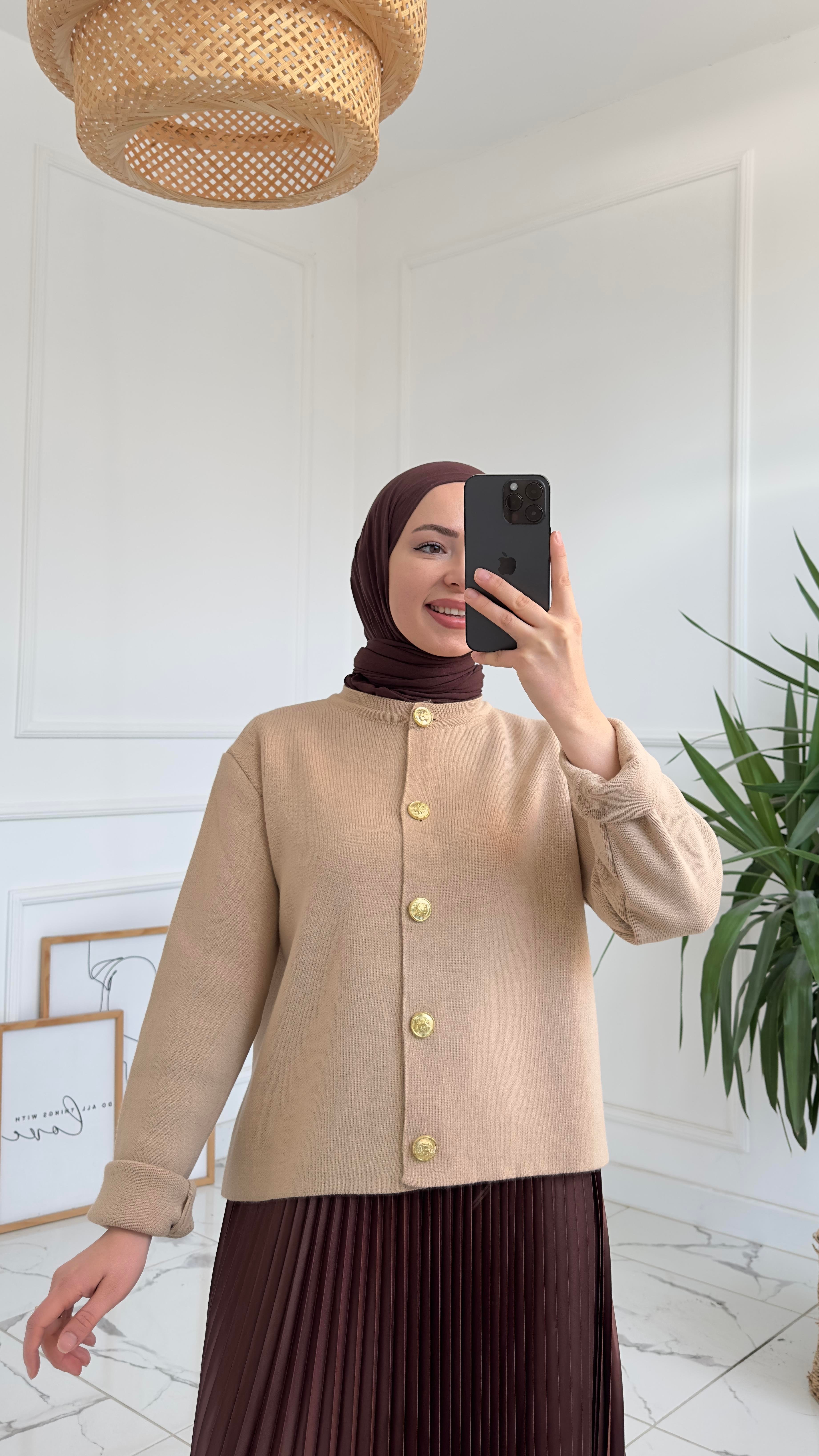 Abiga Zara Model Düz Bej Kısa Triko Hırka