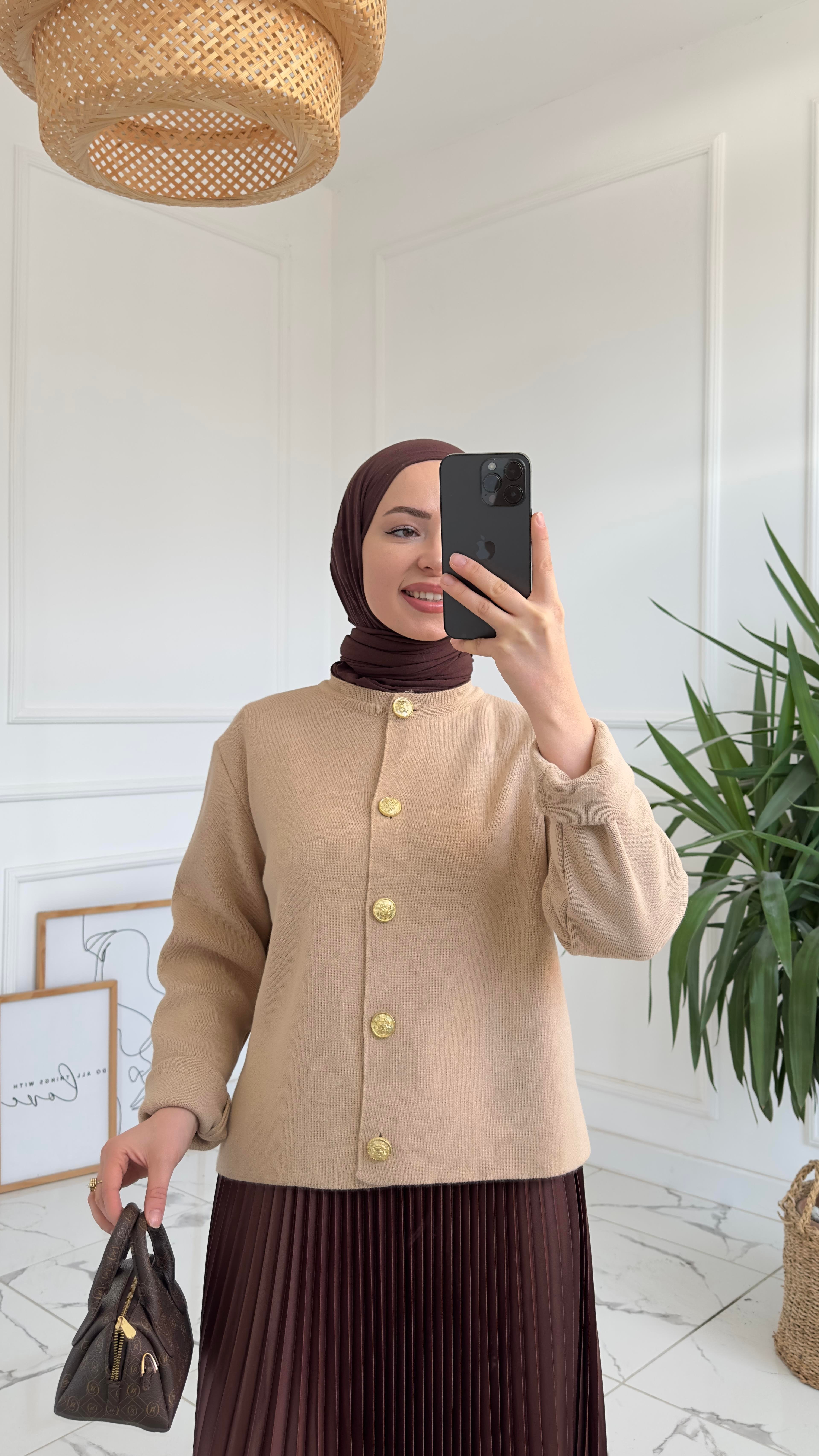 Abiga Zara Model Düz Bej Kısa Triko Hırka