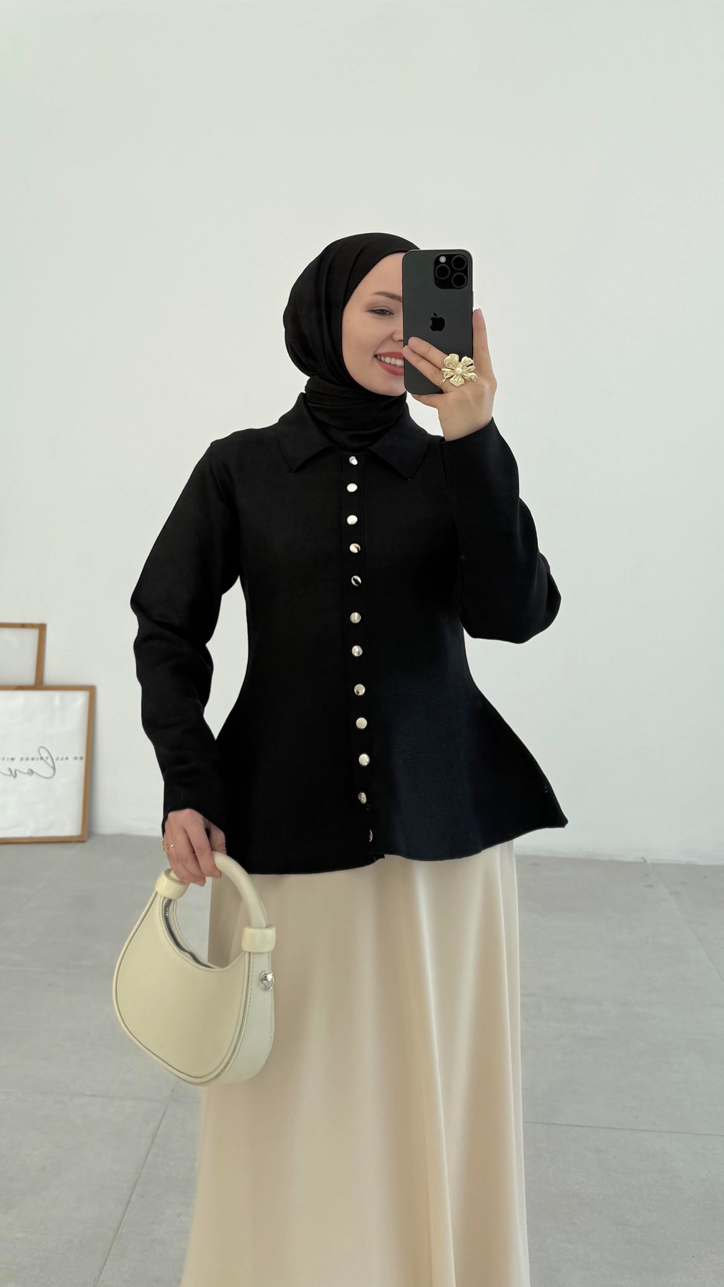 Açelna Yakalı Merserize Siyah Hırka 