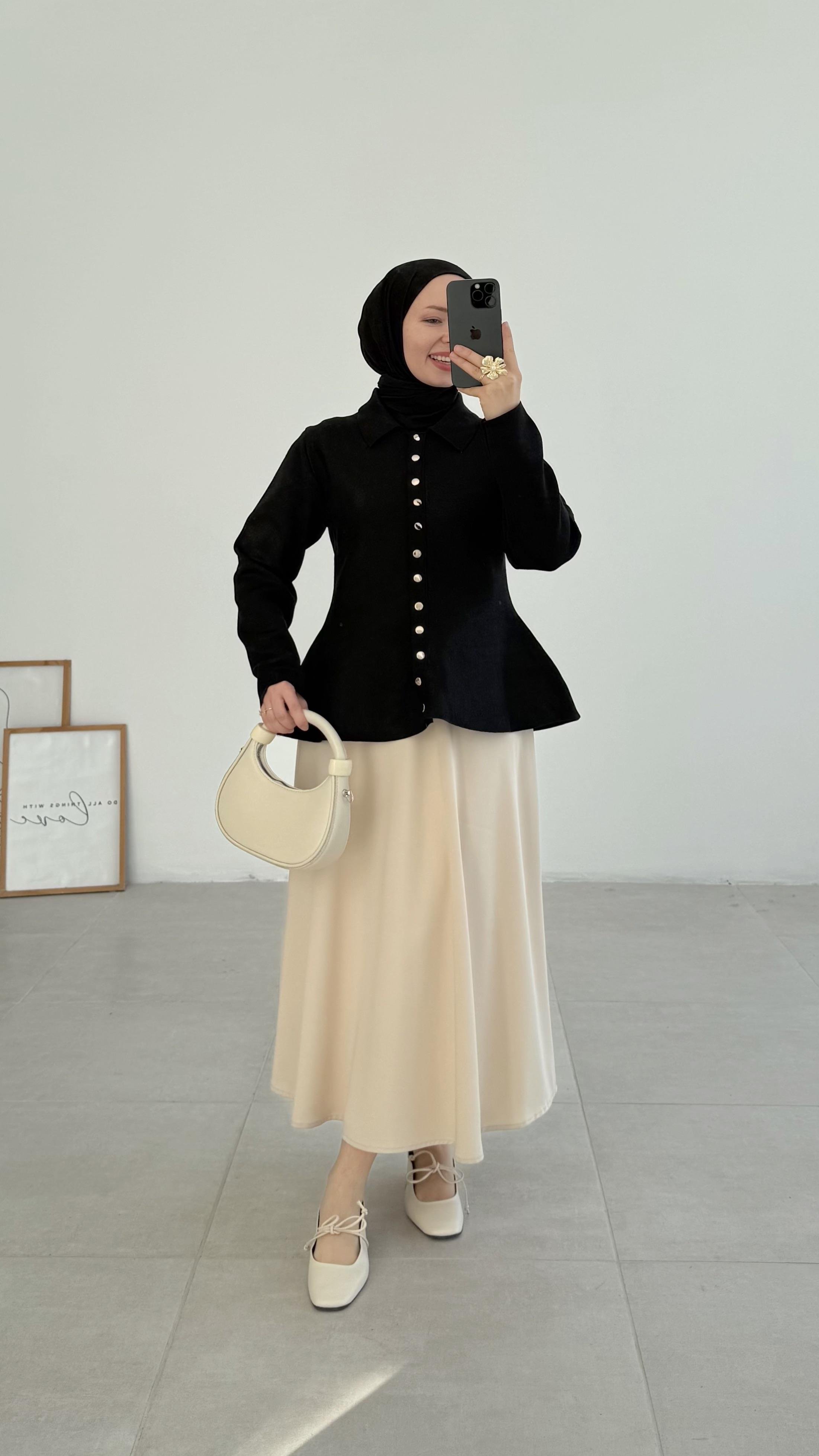 Açelna Yakalı Merserize Siyah Hırka 