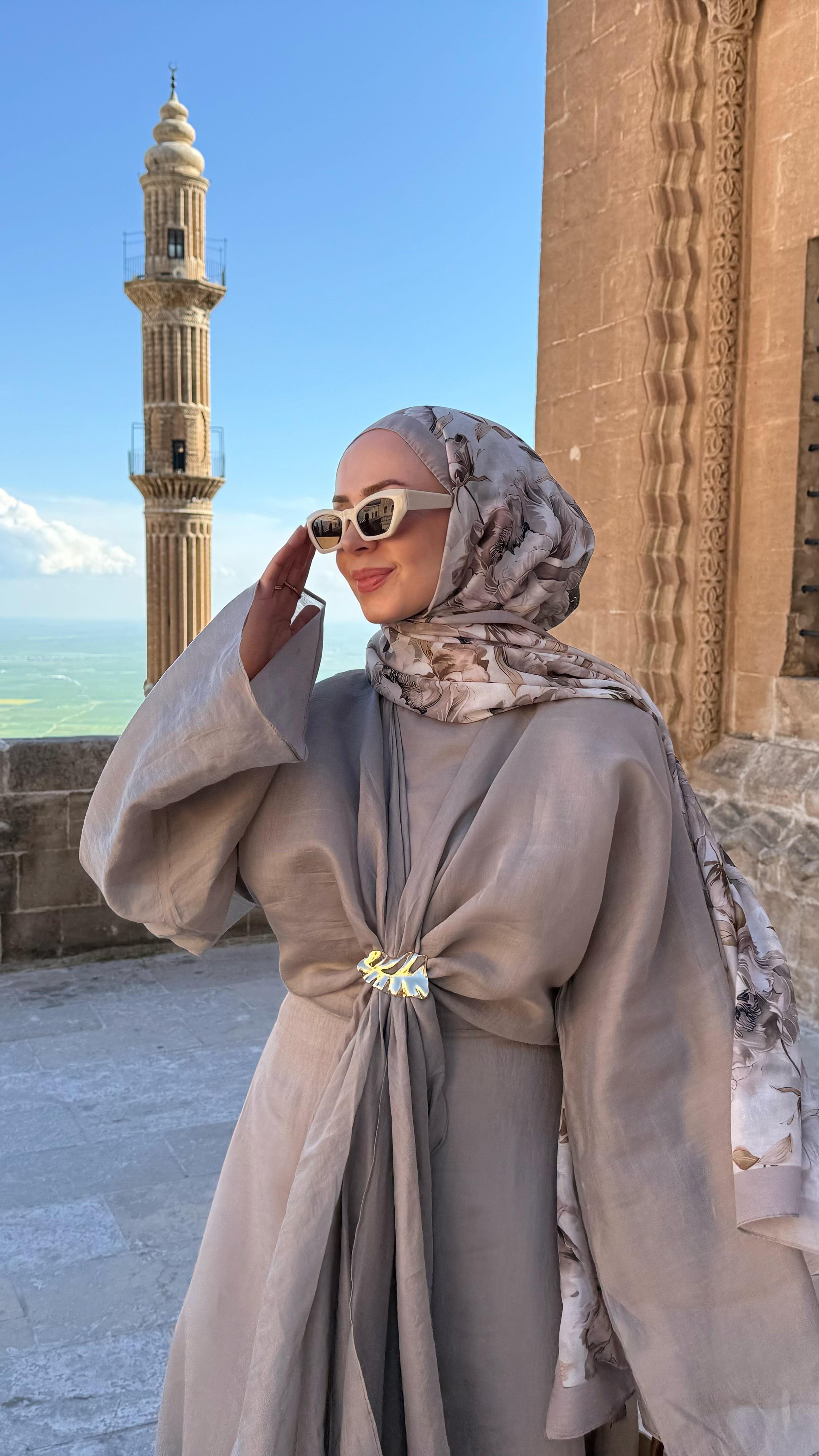 Analisa Boroşlu Premıum Bej Elbise