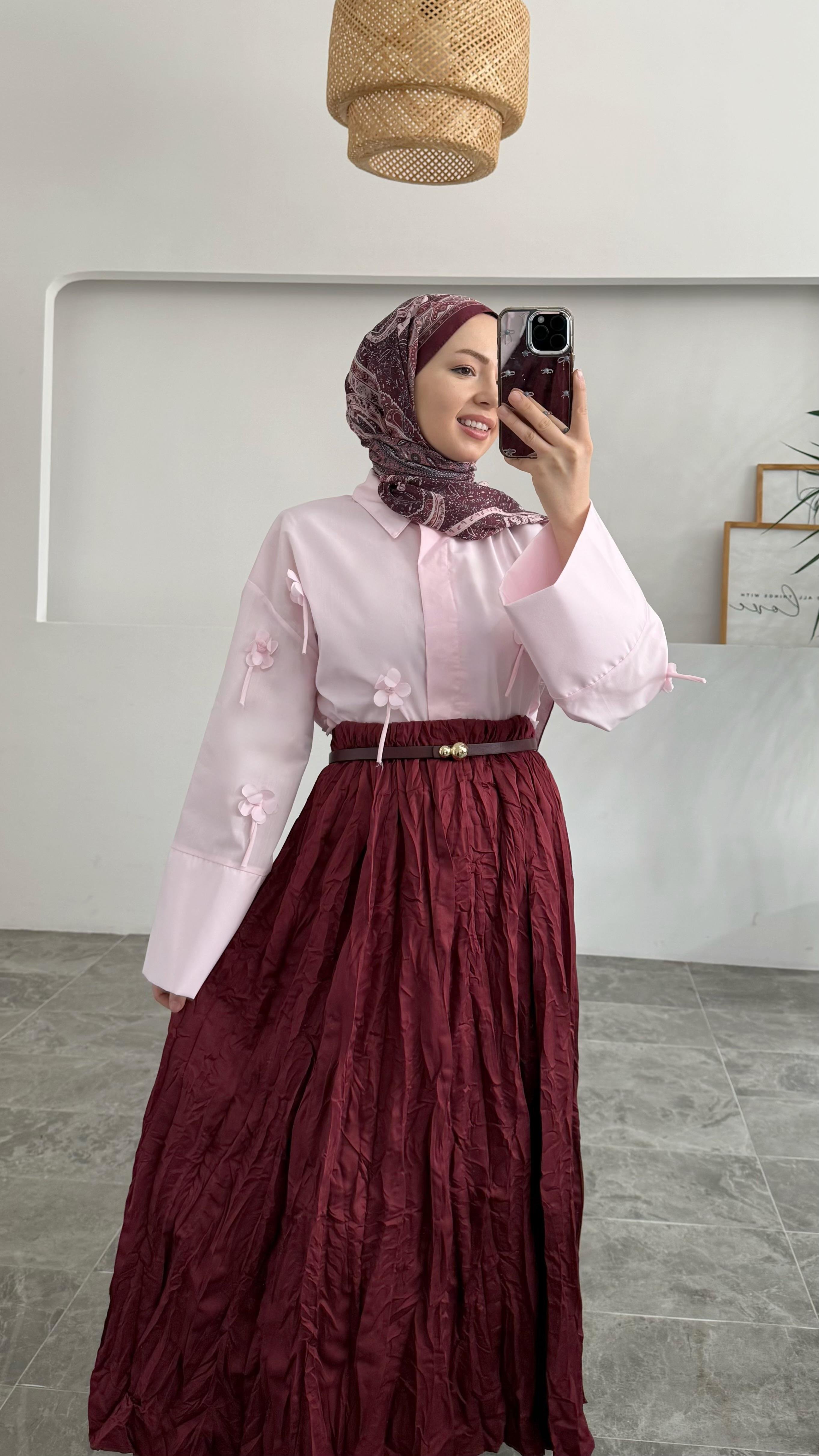 Bahar Çiçekli Pembe Gömlek