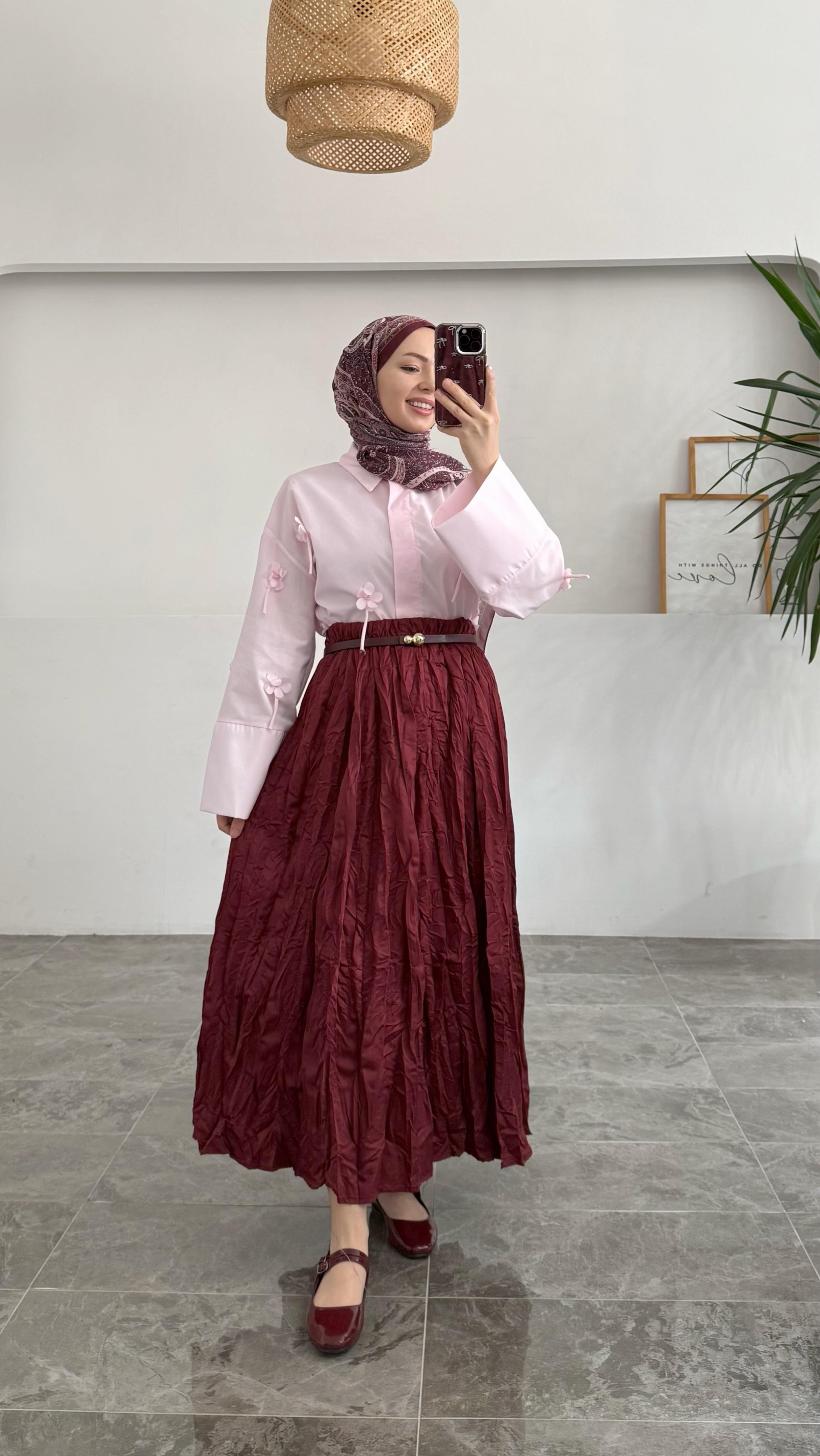 Bahar Çiçekli Pembe Gömlek