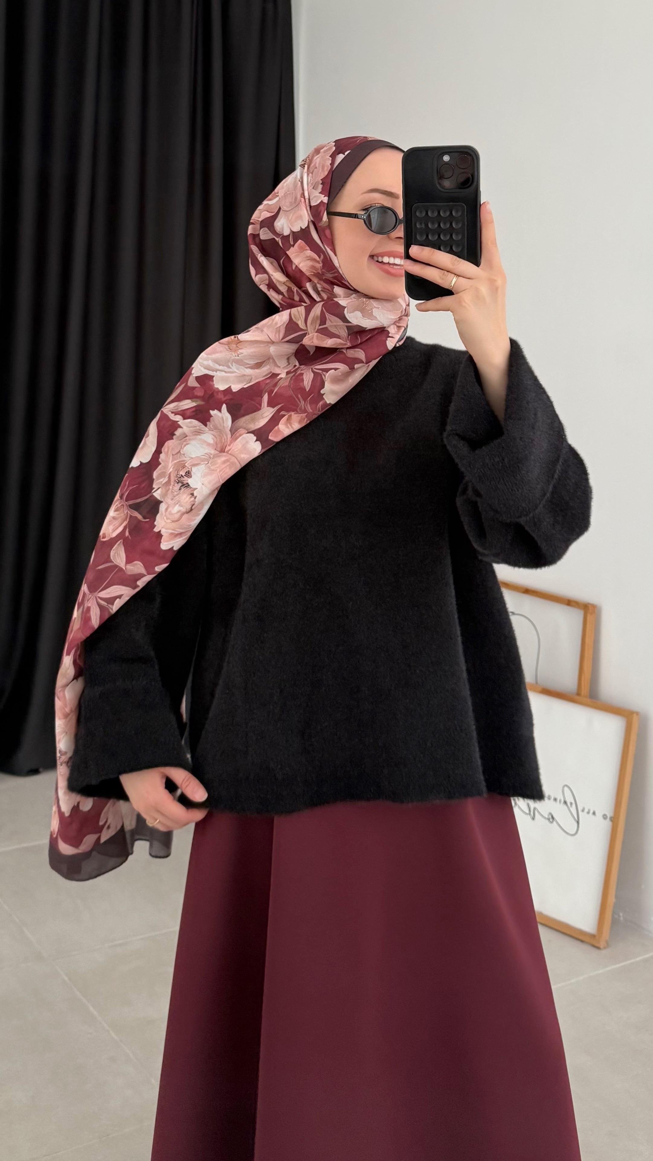 Delet Angora Siyah Kazak