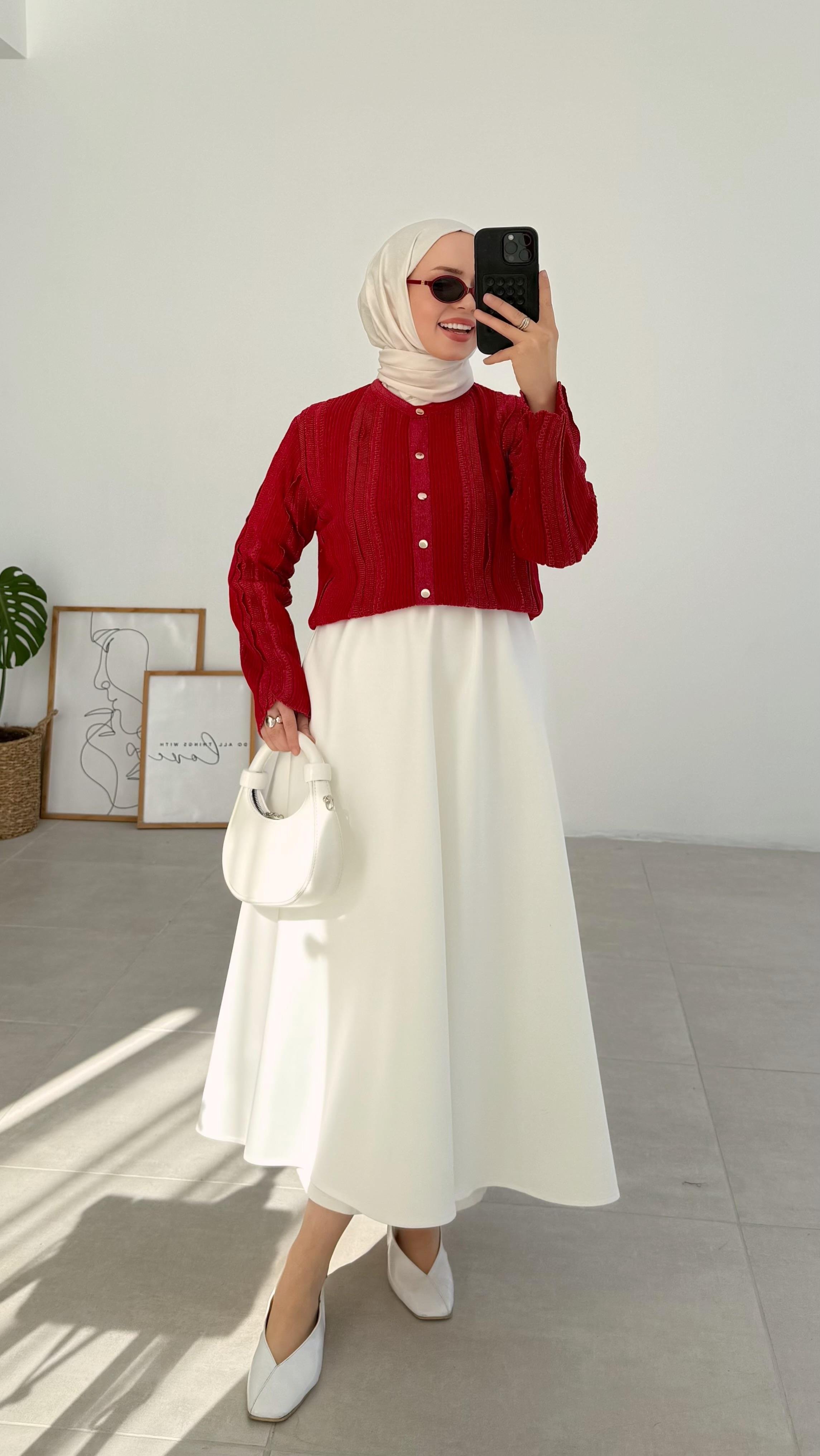 Falin Simli Kırmızı Hırka