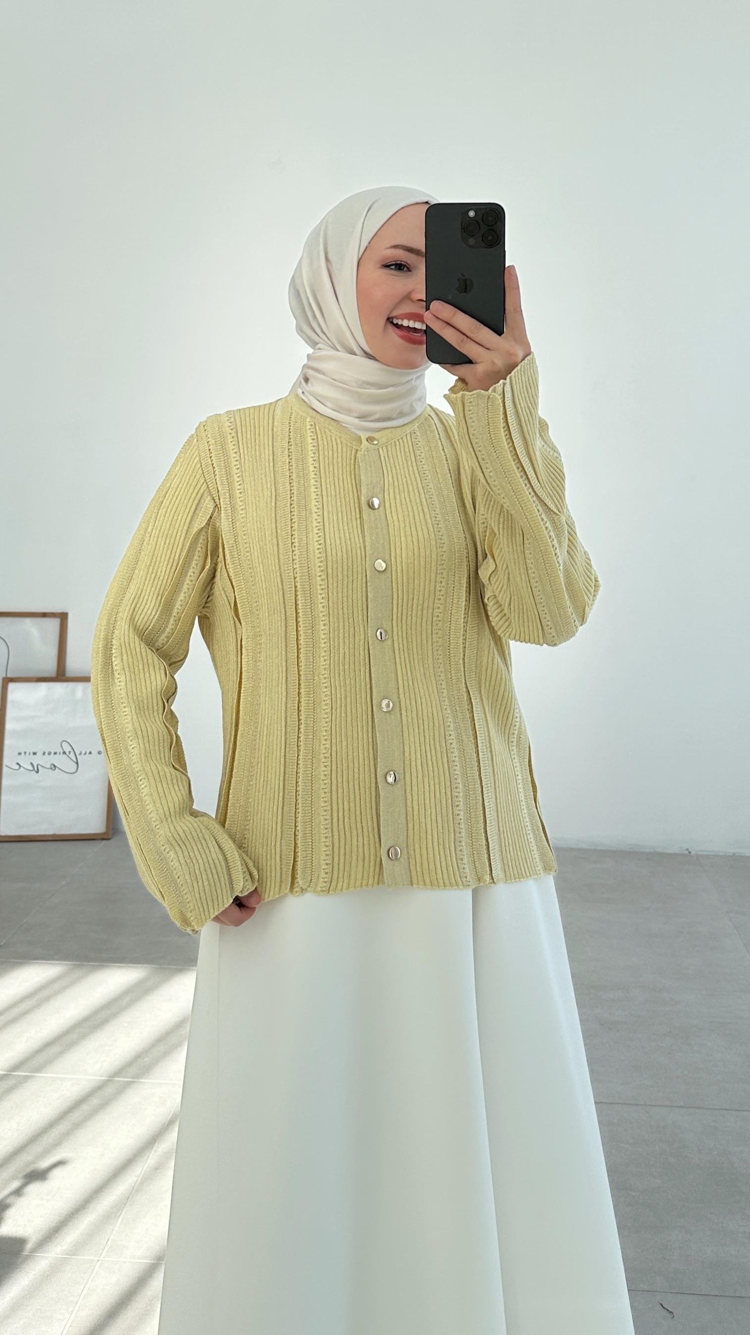 Falin Simli Sarı Hırka