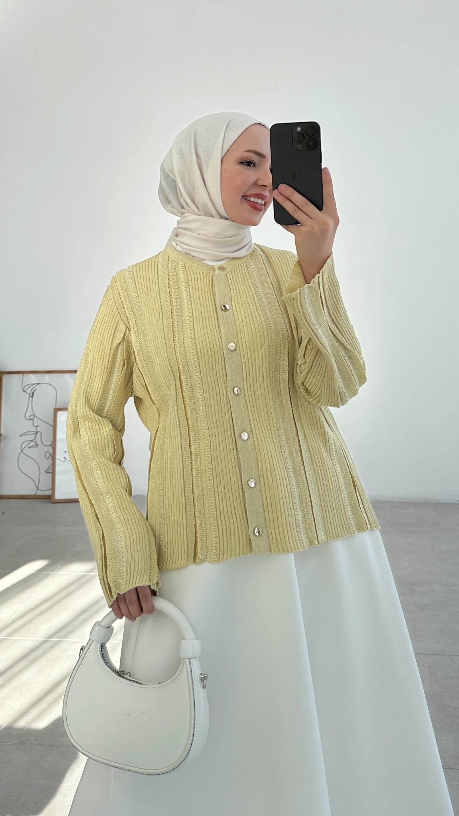 Falin Simli Sarı Hırka