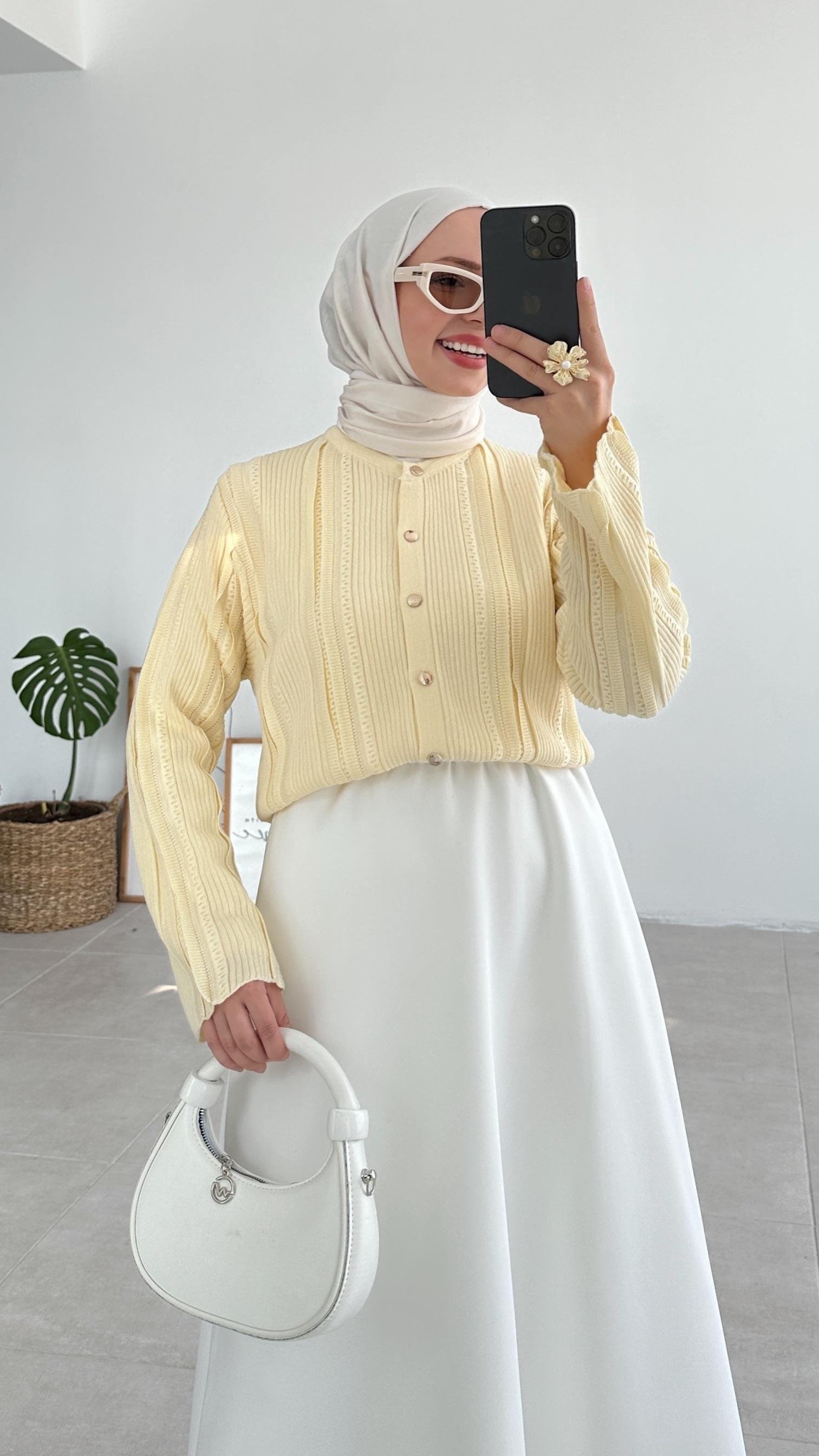 Falin Simli Tereyağ Sarısı Hırka