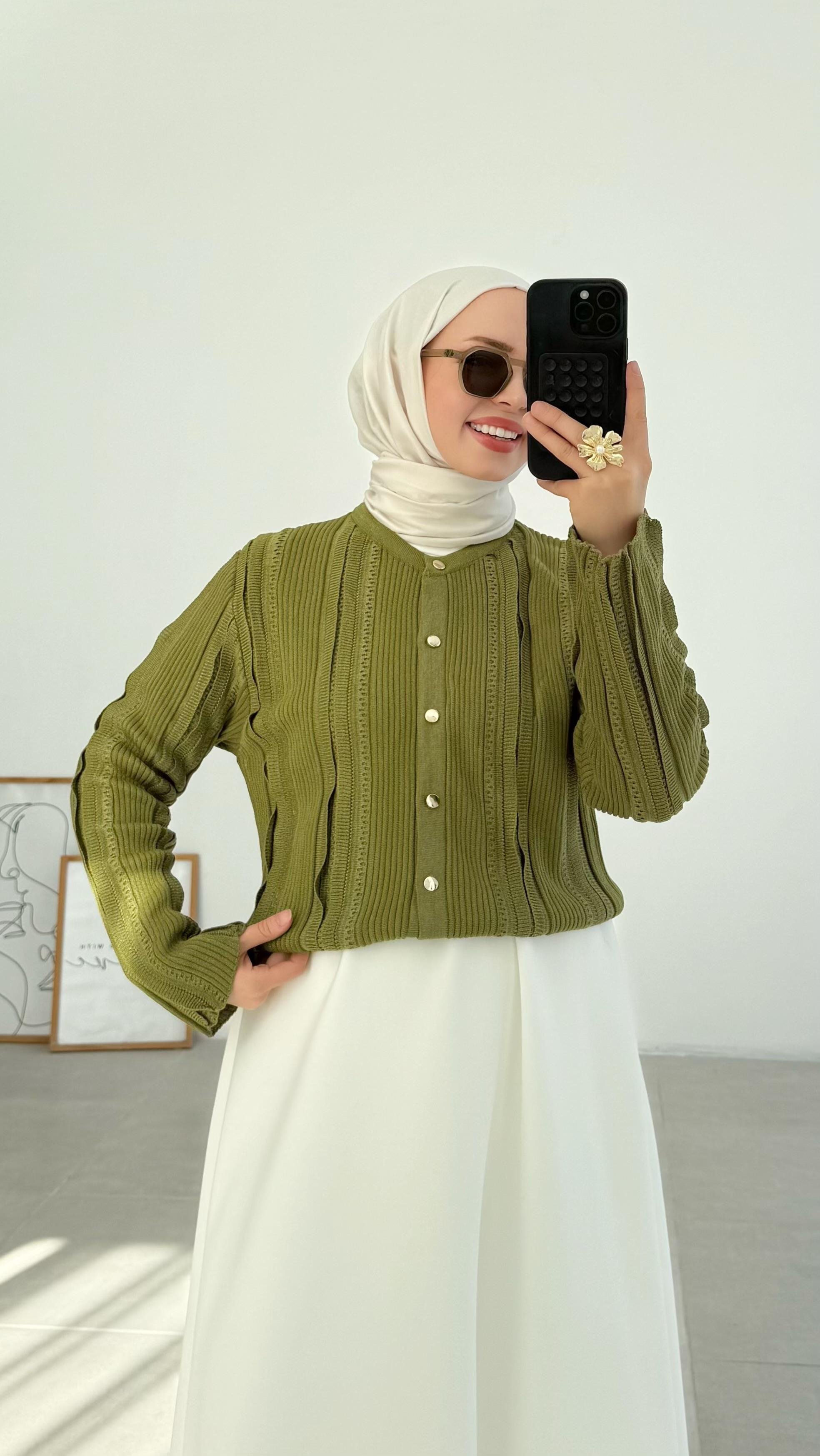 Falin Simli Yeşil Hırka