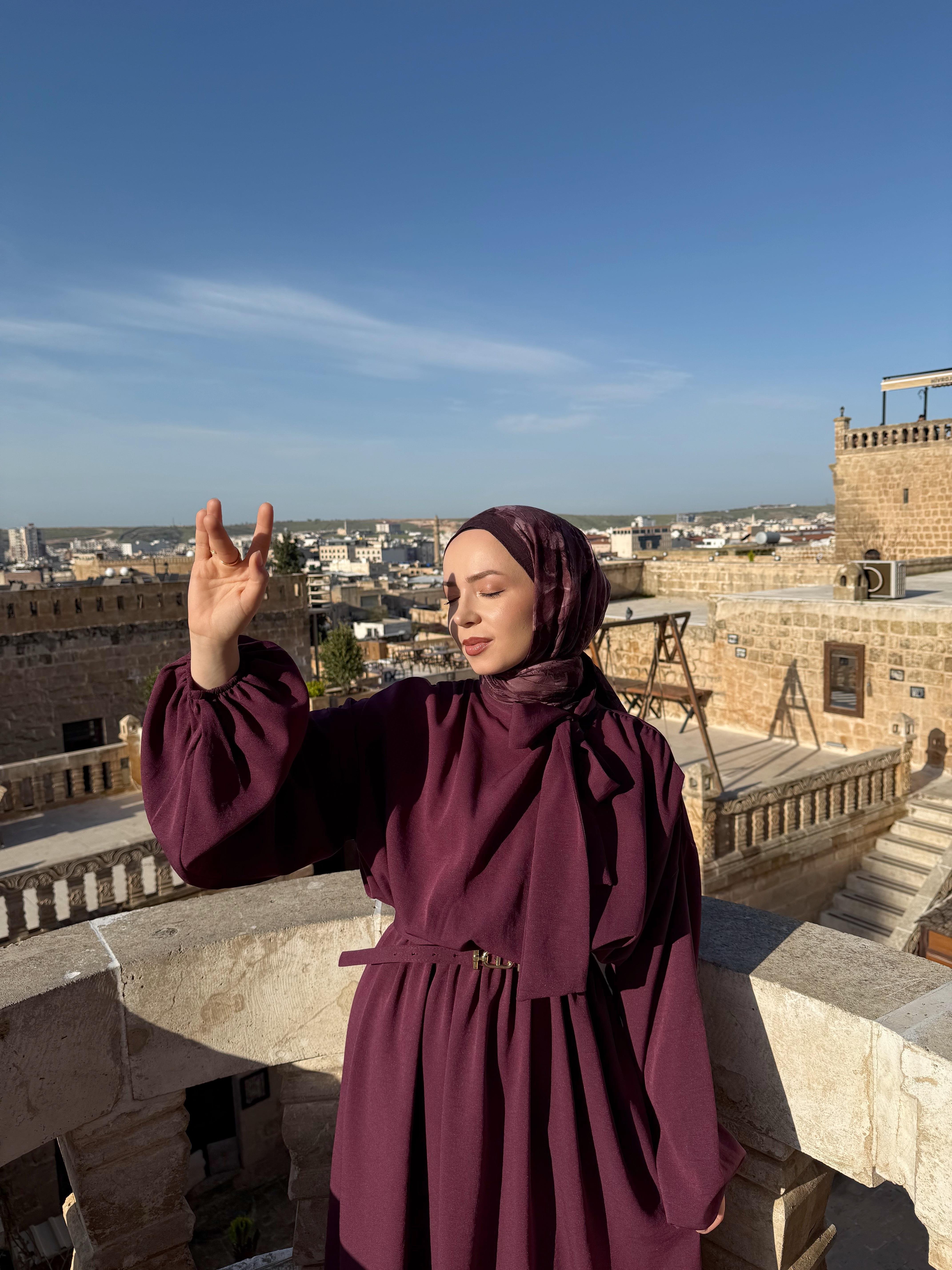 Fiorella Boyun Bağlamalı Bordo Elbise 