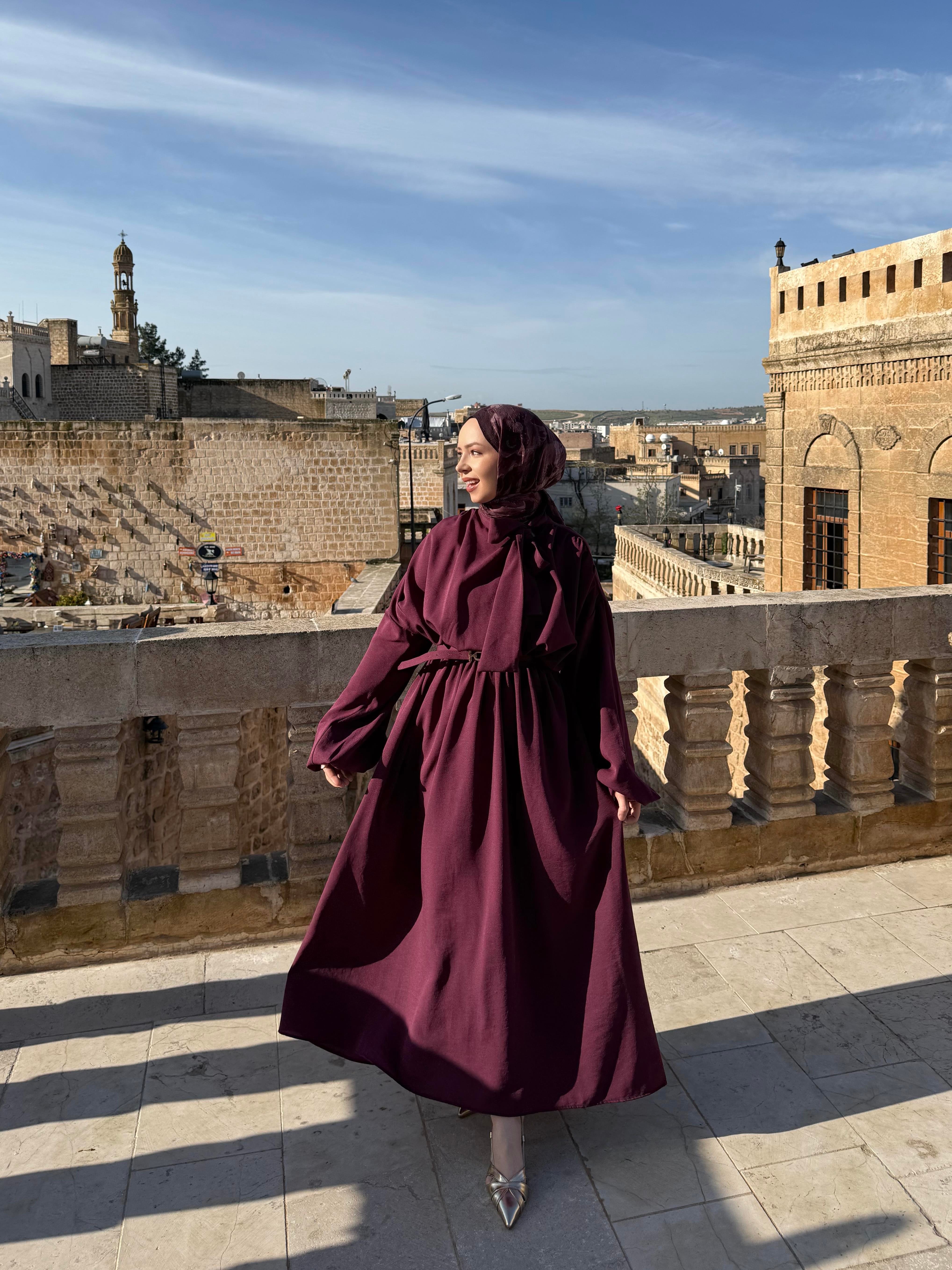 Fiorella Boyun Bağlamalı Bordo Elbise 