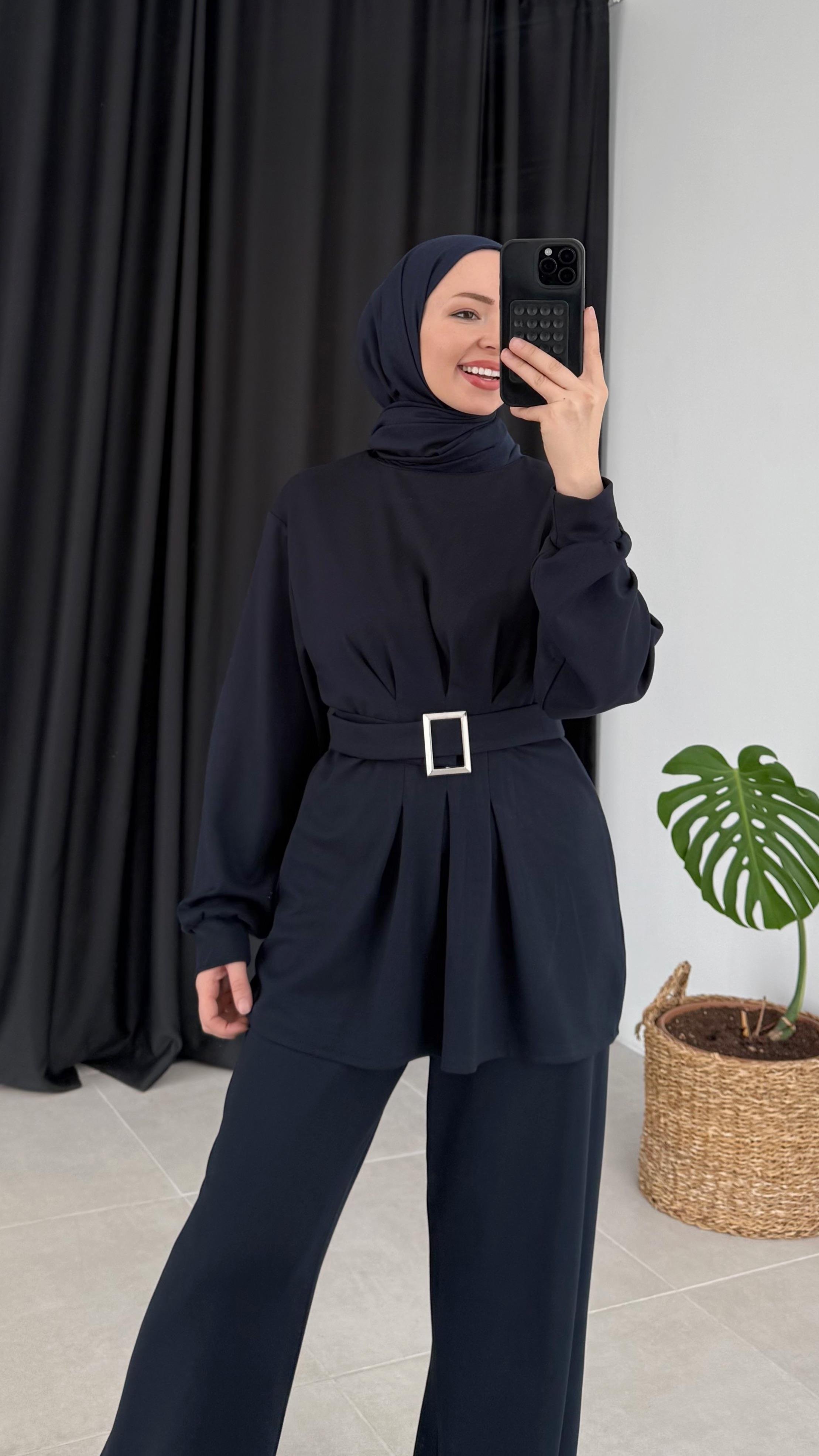 Holon Kuşaklı Pileli Oysho Lacivert Takım