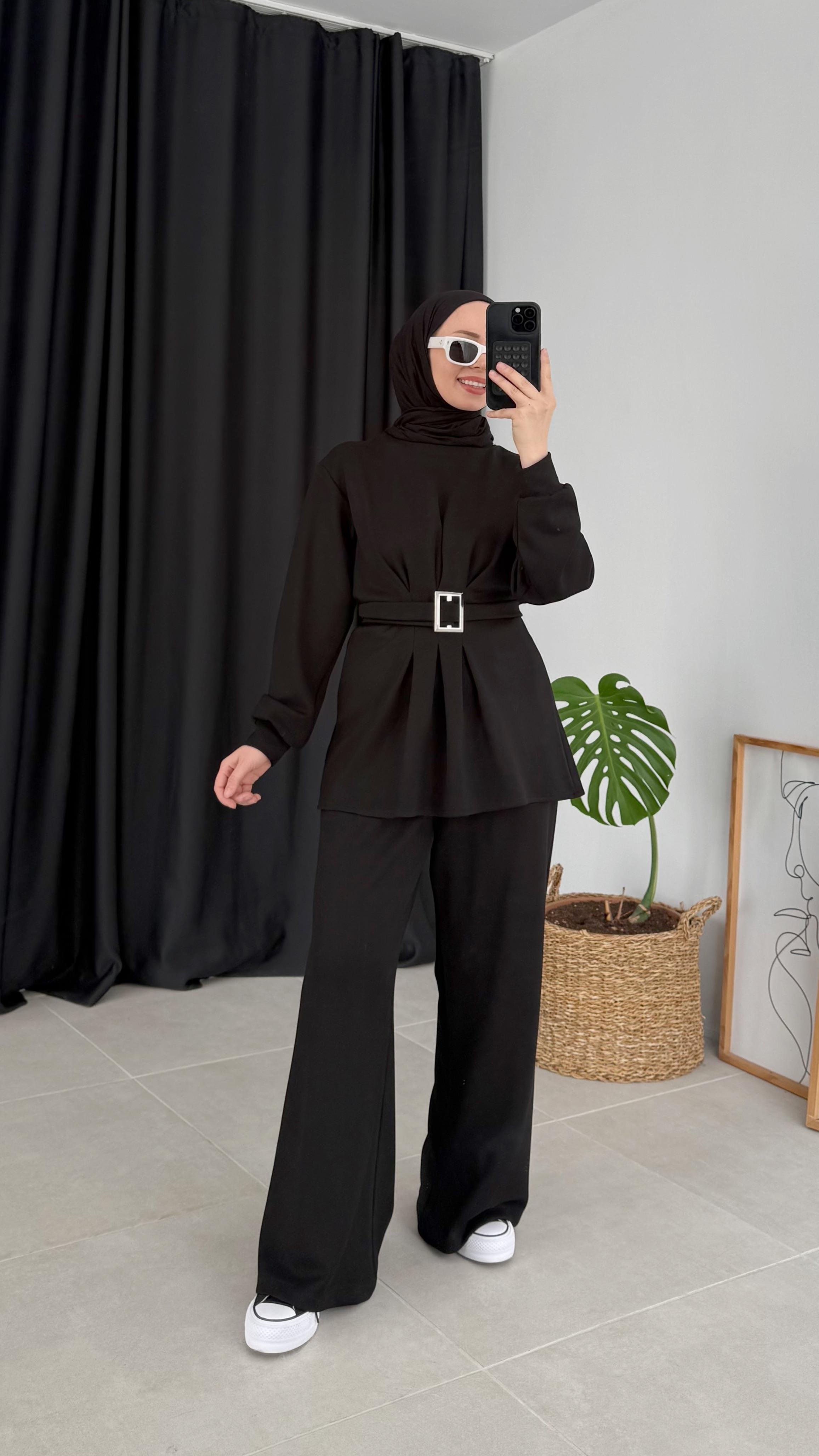 Holon Kuşaklı Pileli Oysho Siyah Takım