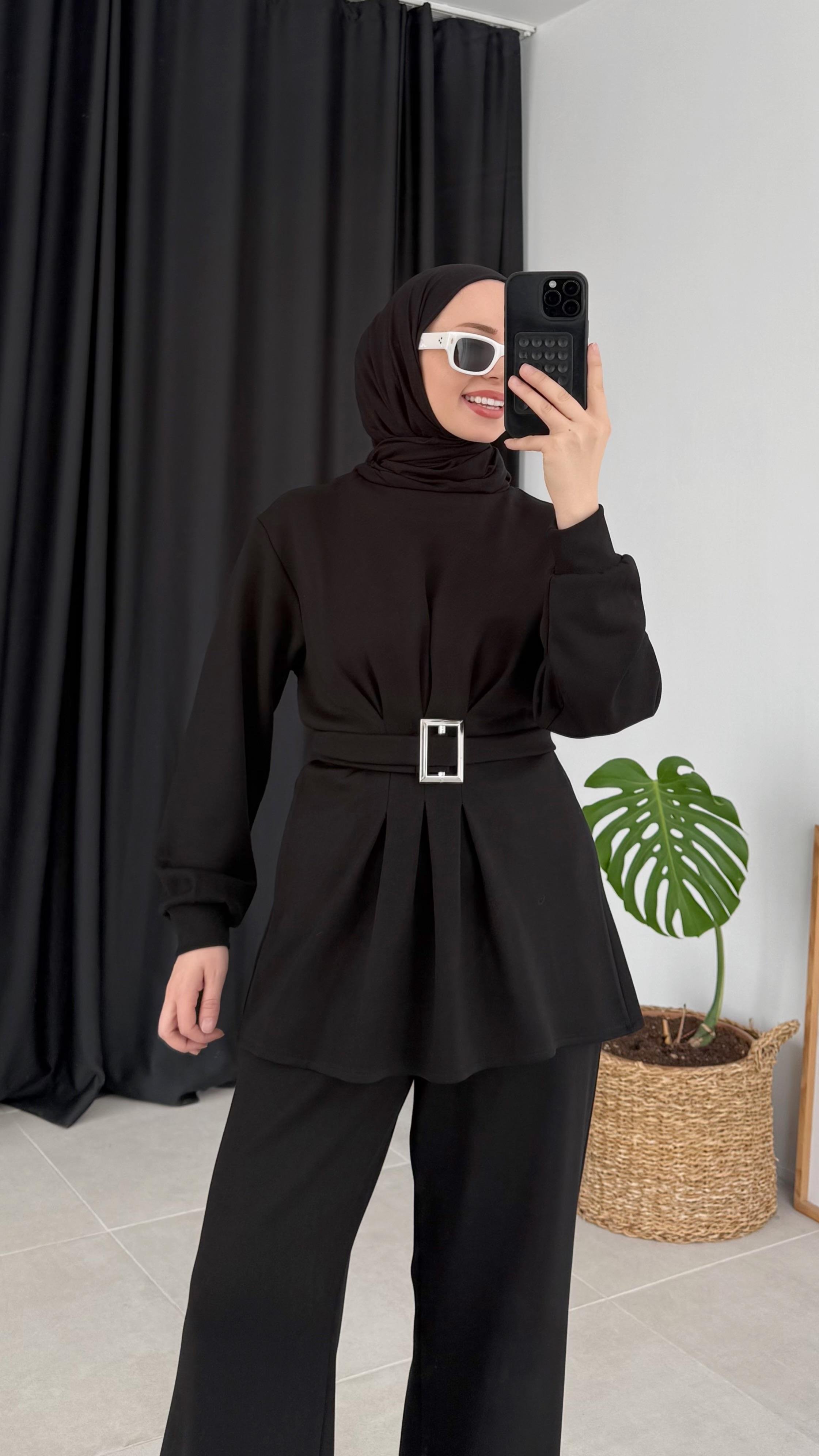 Holon Kuşaklı Pileli Oysho Siyah Takım