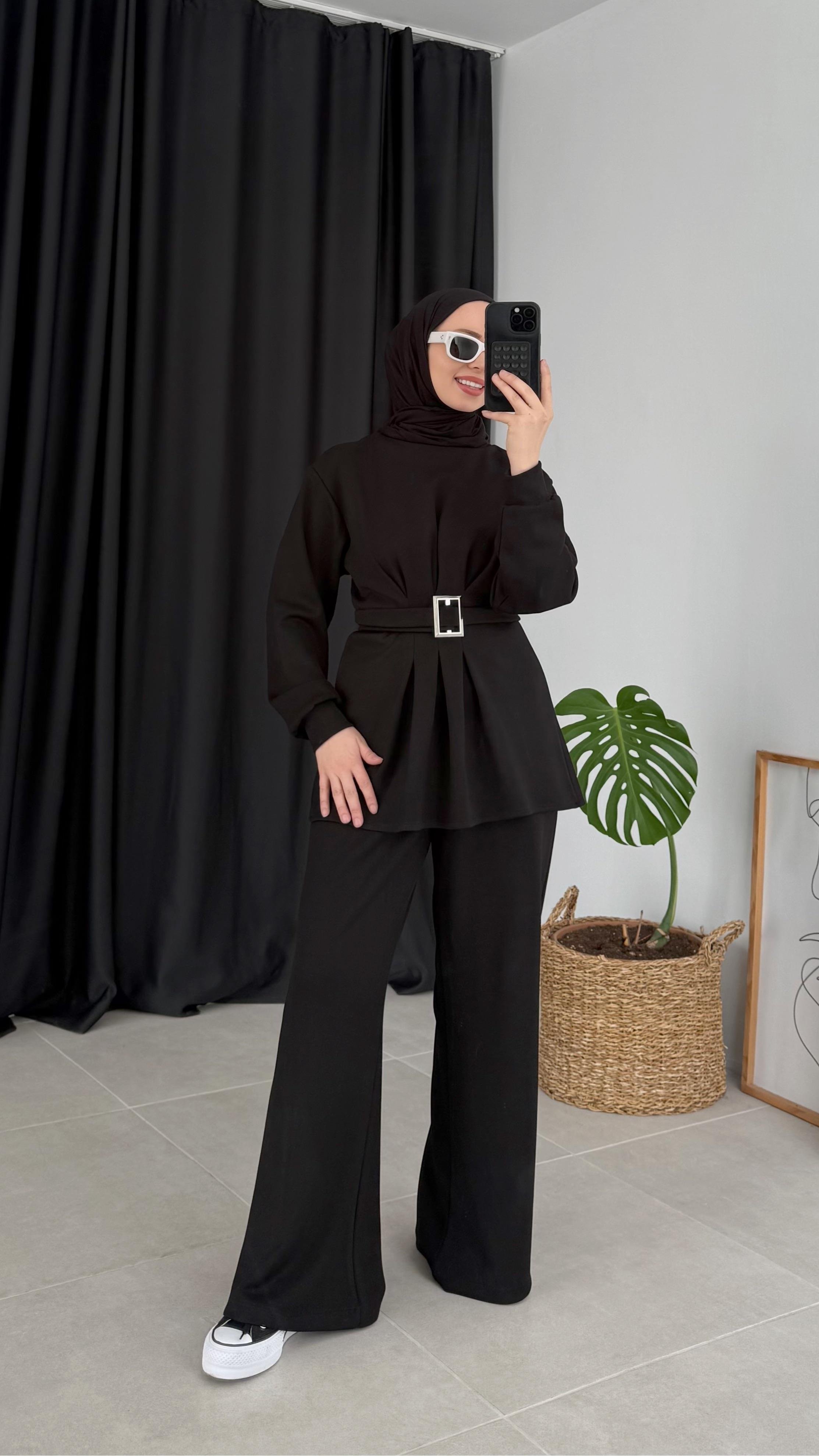 Holon Kuşaklı Pileli Oysho Siyah Takım