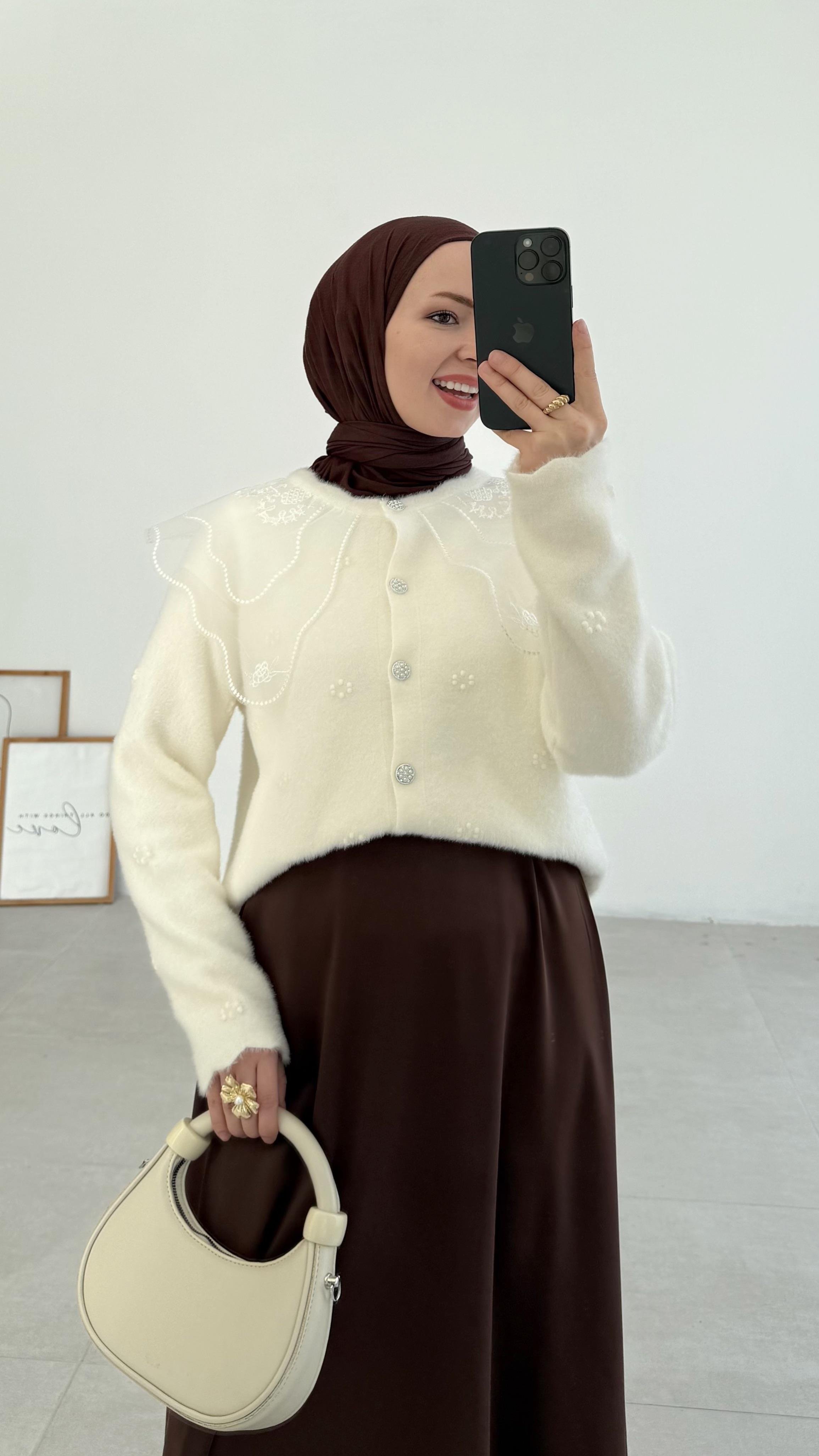 Kaley Bebe Yaka Beyaz Hırka 