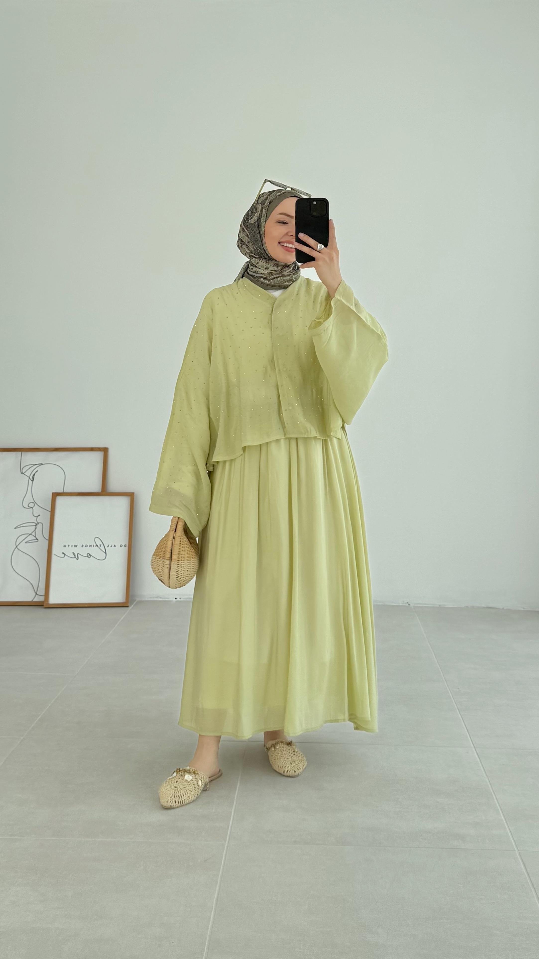 Kanes Pullu Yeşil Müslin Takım