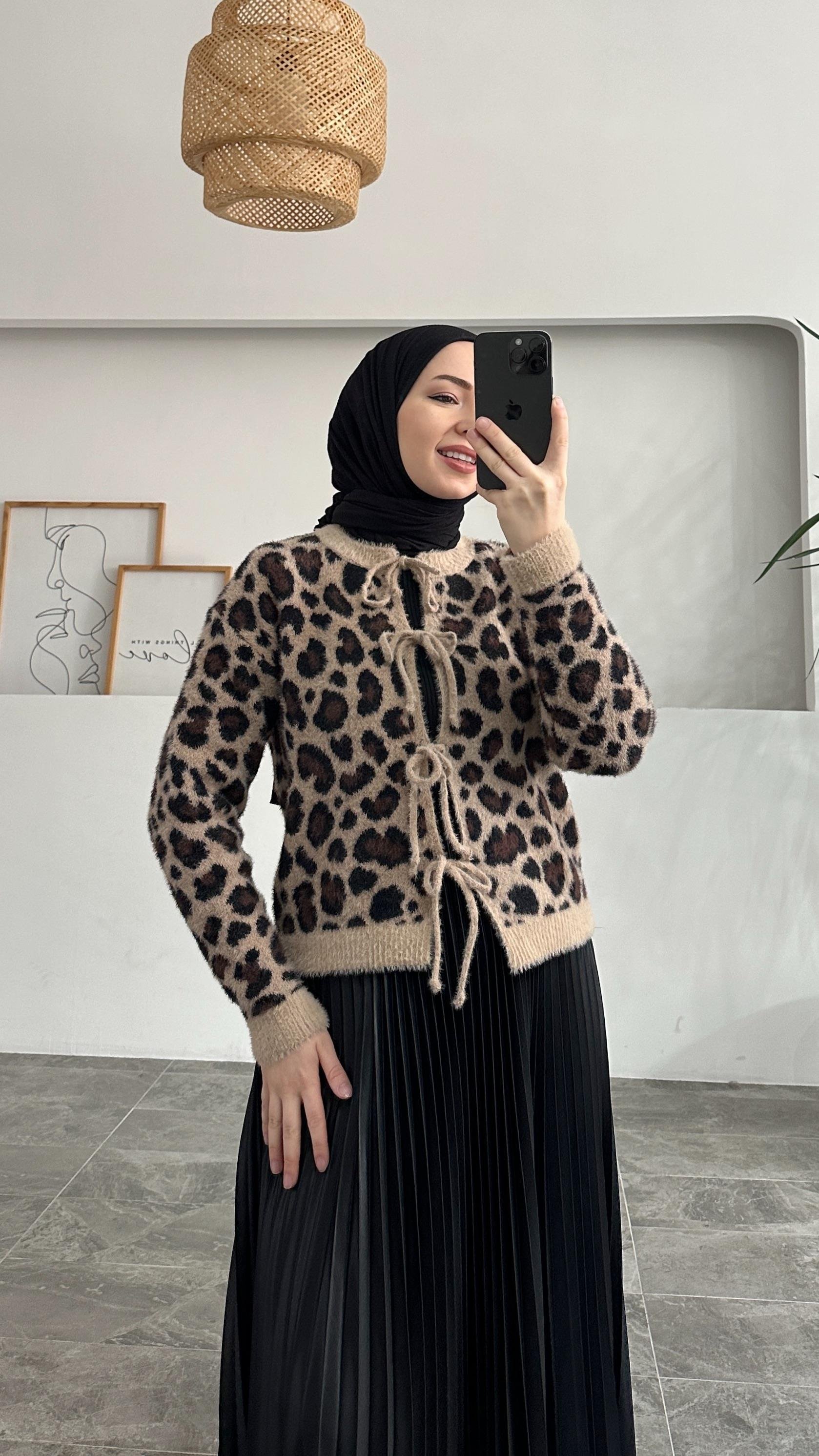 Kasie Pinterest Model Leopar Kısa Angora Hırka 