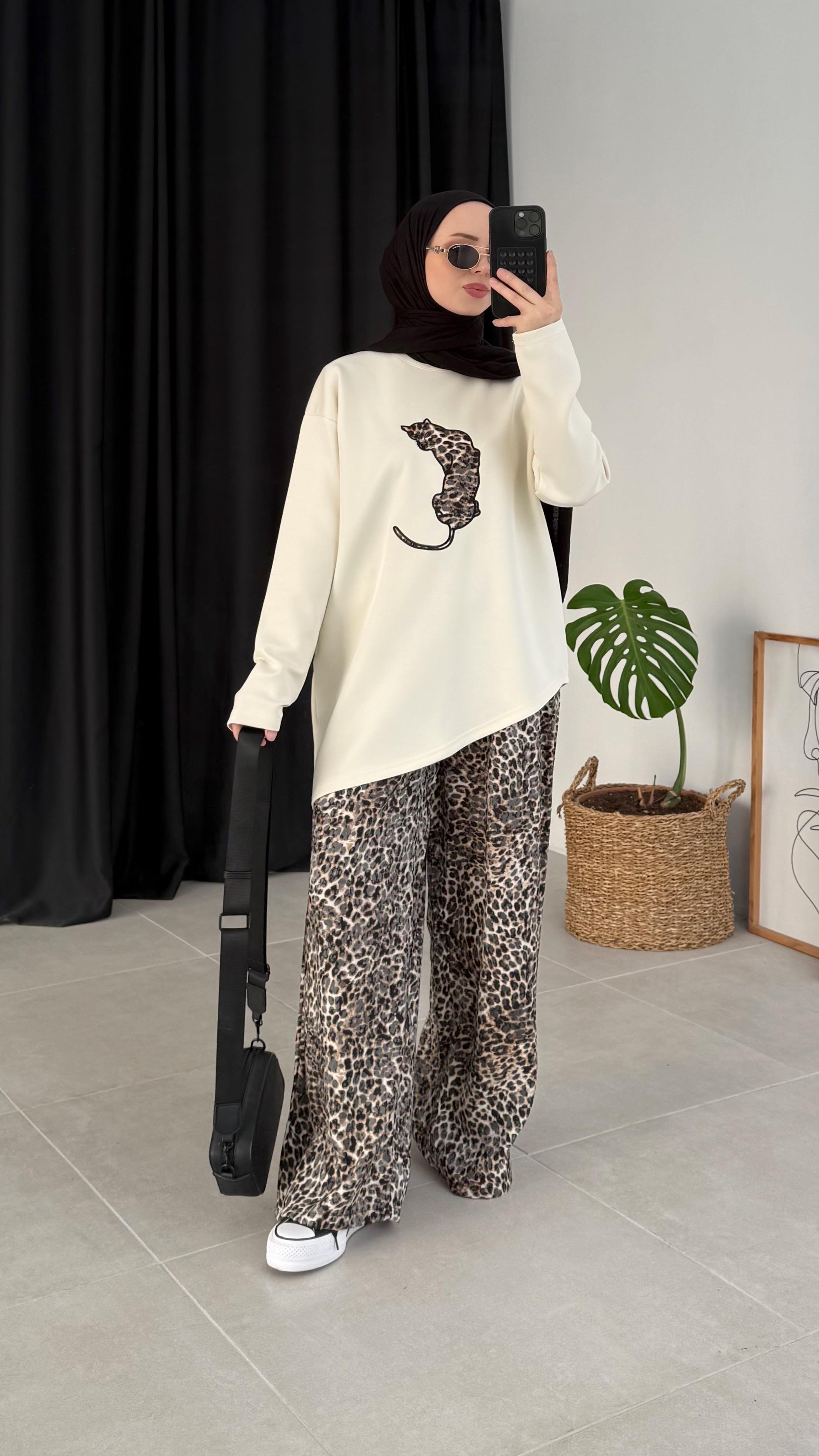 Leon Krem Leoparlı Pantolon Takım