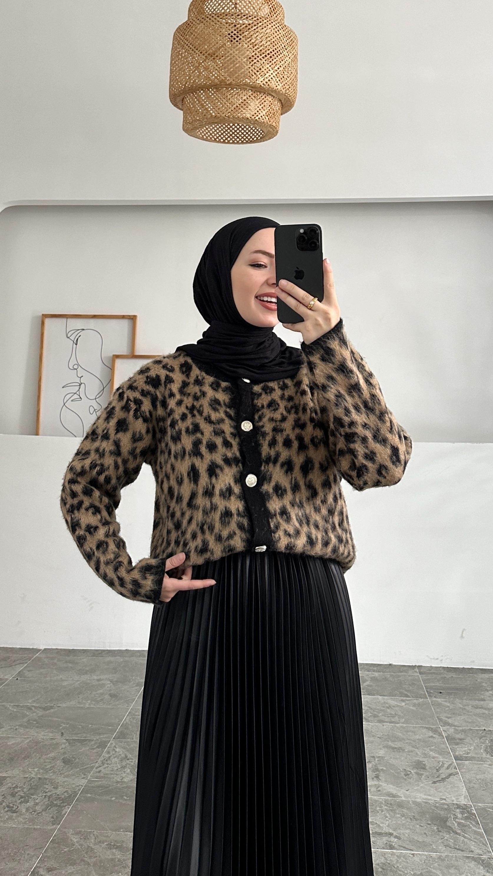 Leopar Desen Gold Düğme Hırka 