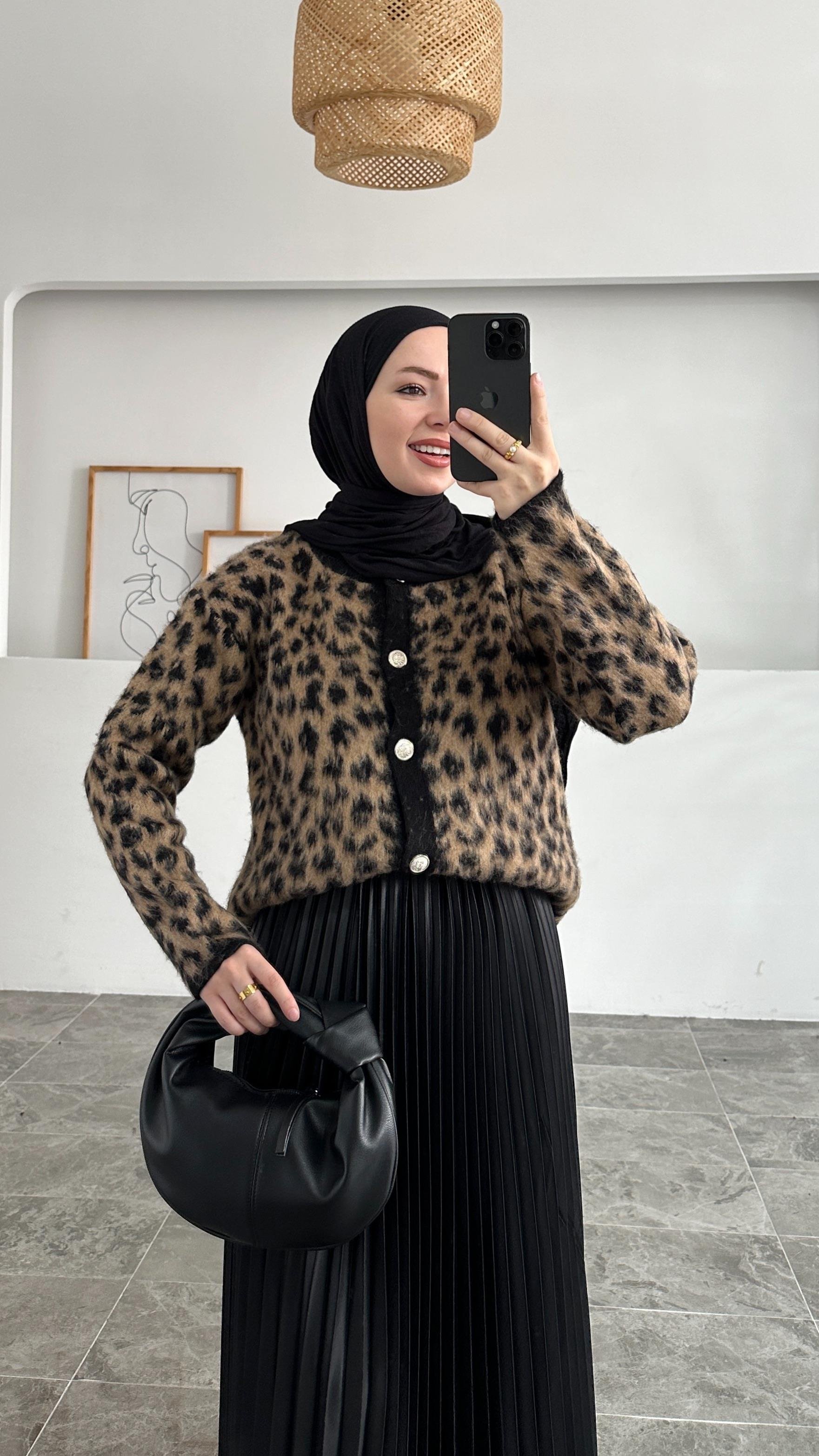 Leopar Desen Gold Düğme Hırka 