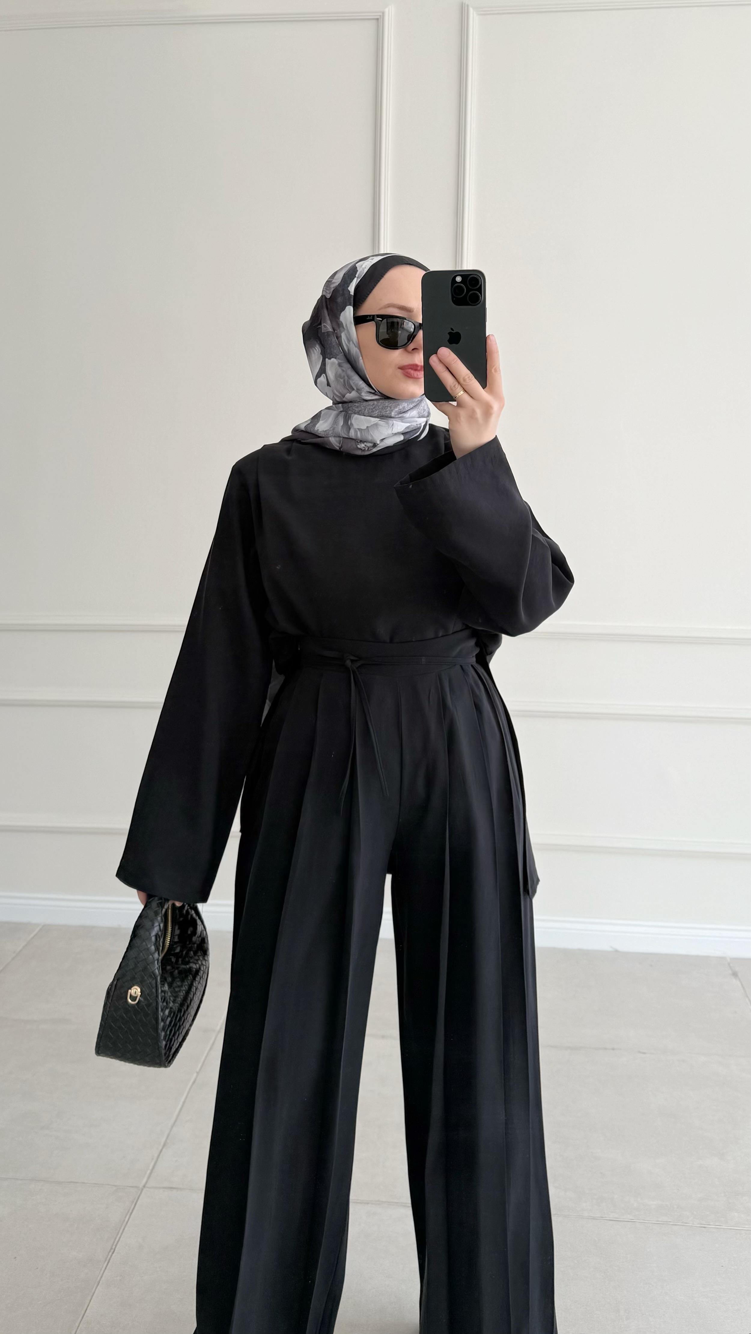 Lilay Modal Siyah Takım