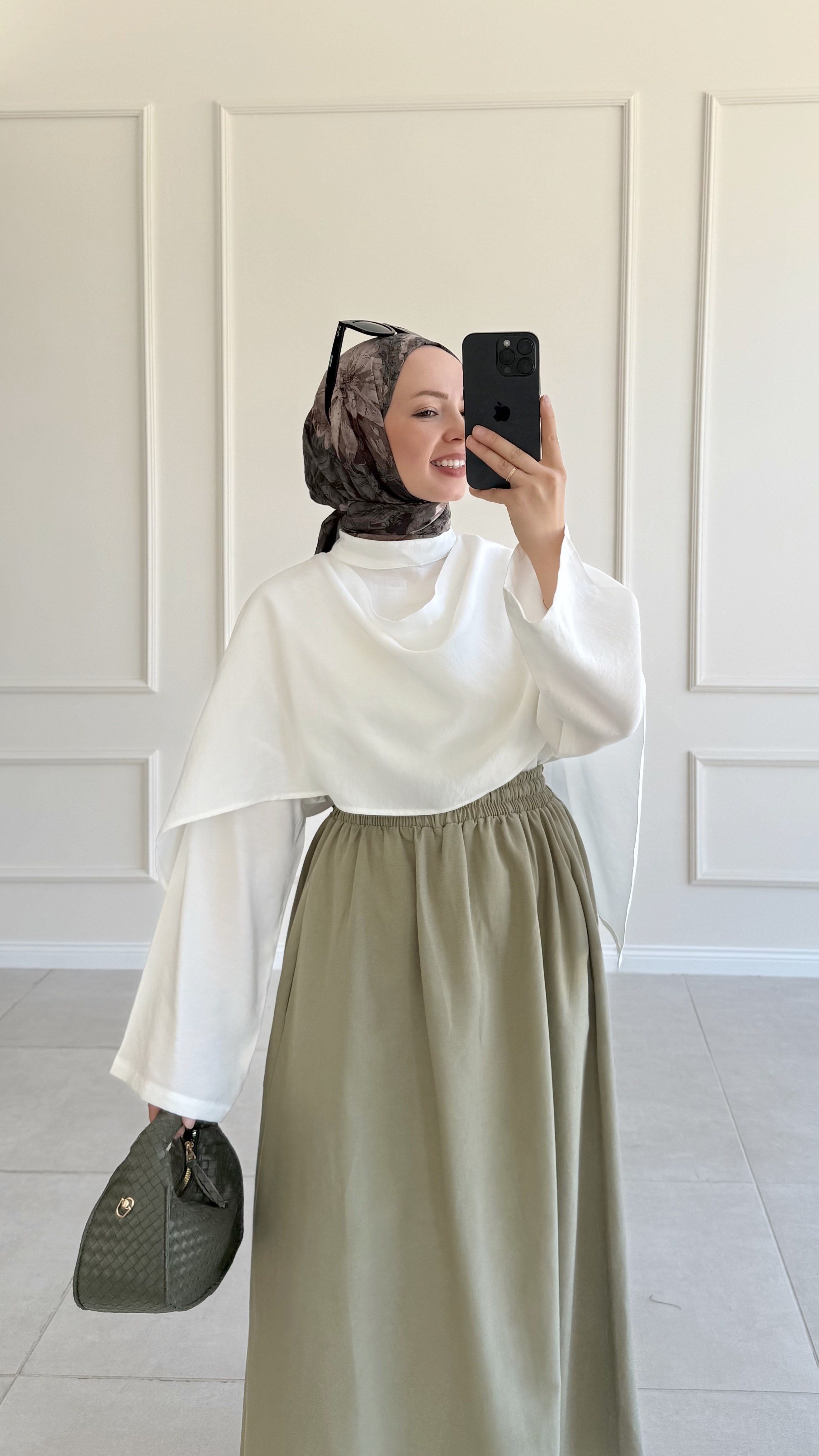 Lisa Pelerin Detaylı Tasarım Ekru Tunik(ÖN SİPARİŞ ÜRÜNÜDÜR)