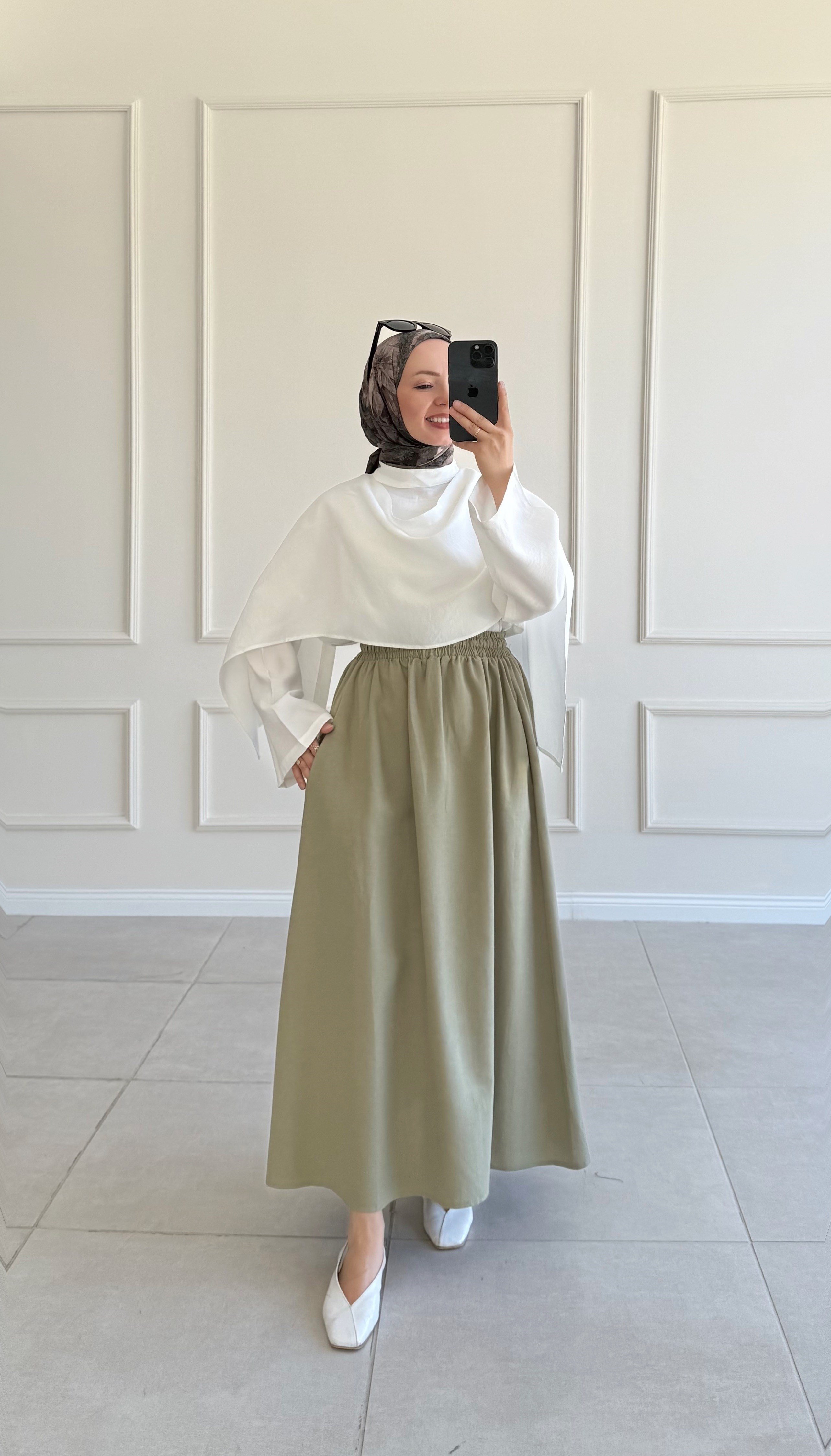 Lisa Pelerin Detaylı Tasarım Ekru Tunik(ÖN SİPARİŞ ÜRÜNÜDÜR)