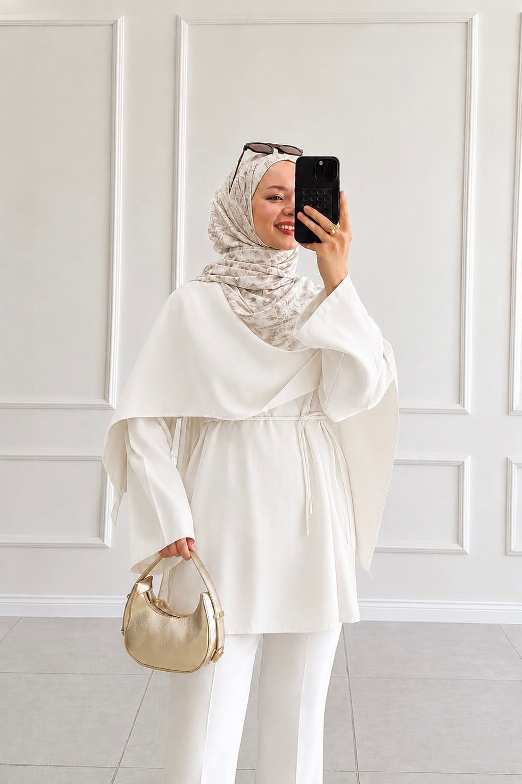 Lisa Pelerin Detaylı Tasarım Ekru Tunik(ÖN SİPARİŞ ÜRÜNÜDÜR)