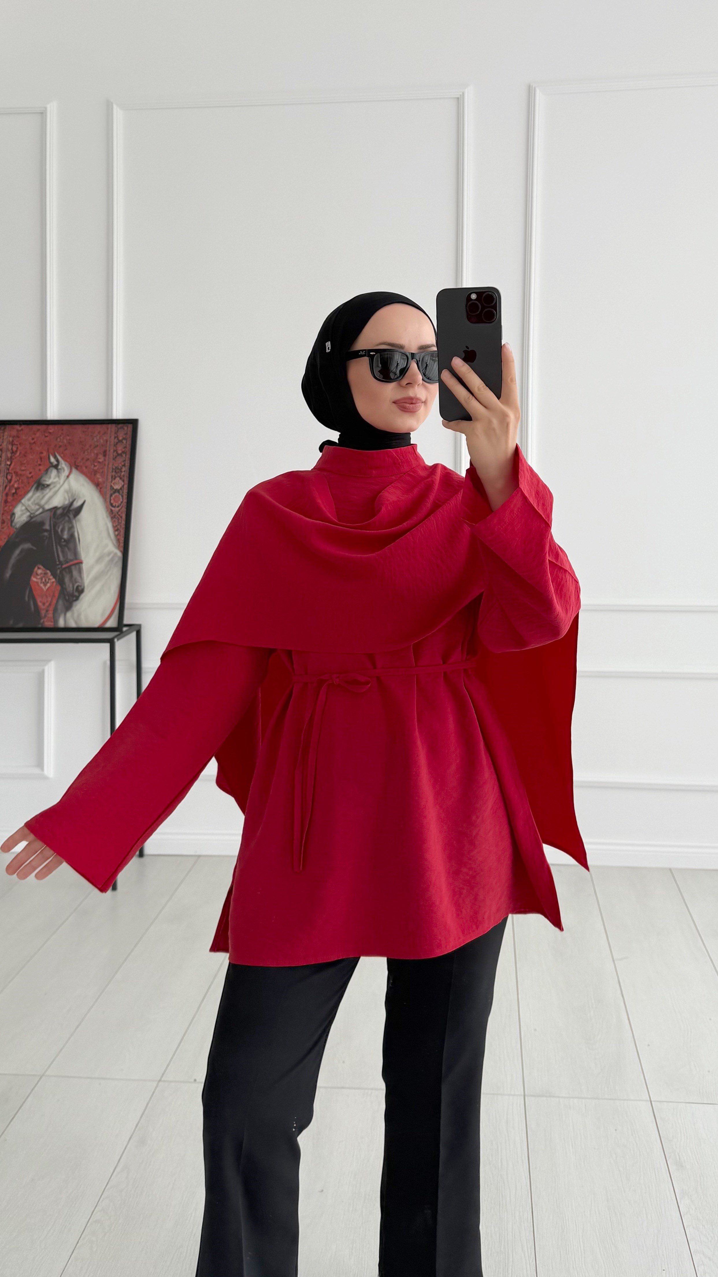 Lisa Pelerin Detaylı Tasarım Kırmızı Tunik 