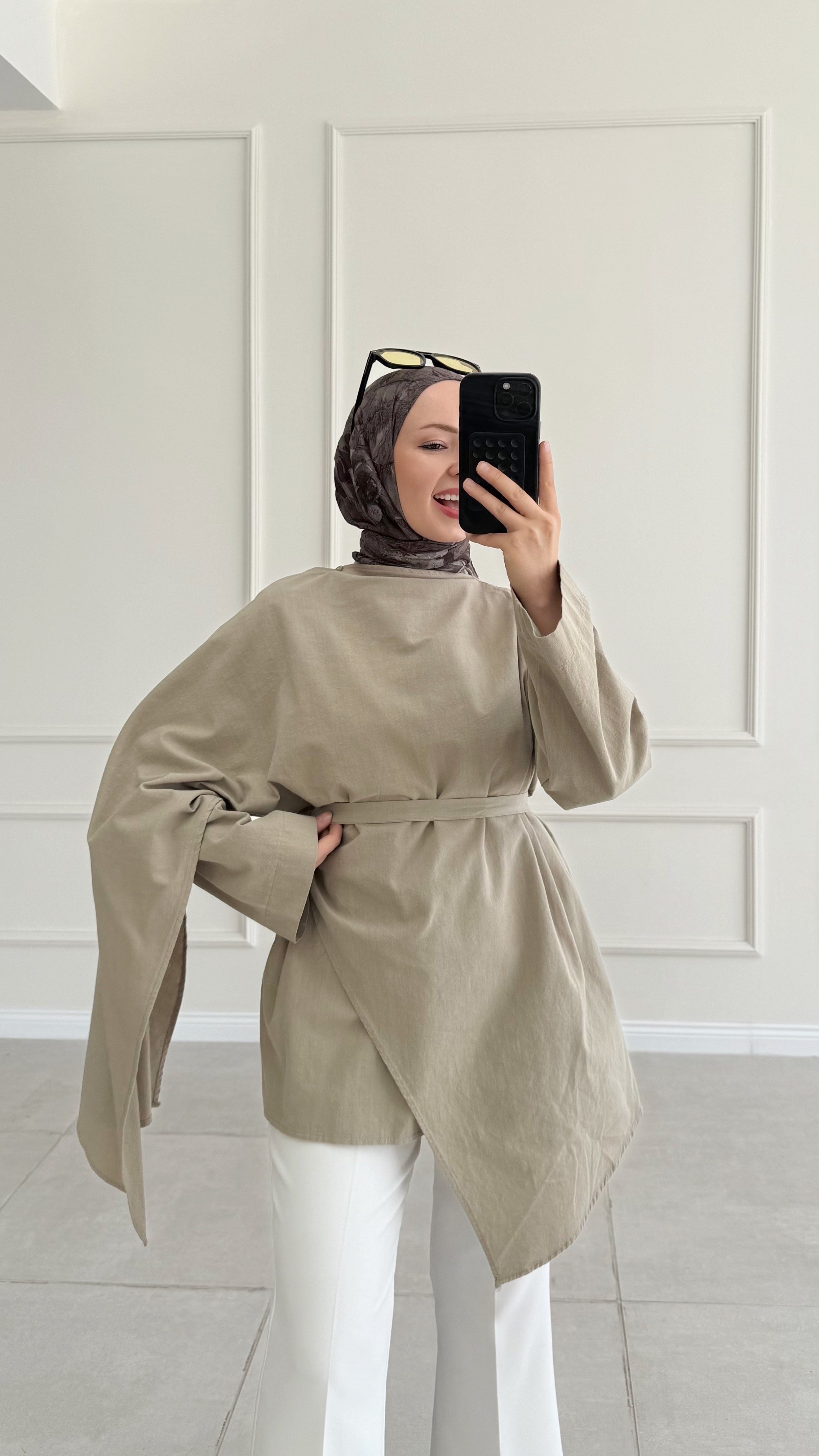 Lofe Fular Detaylı Vizon Tunik 
