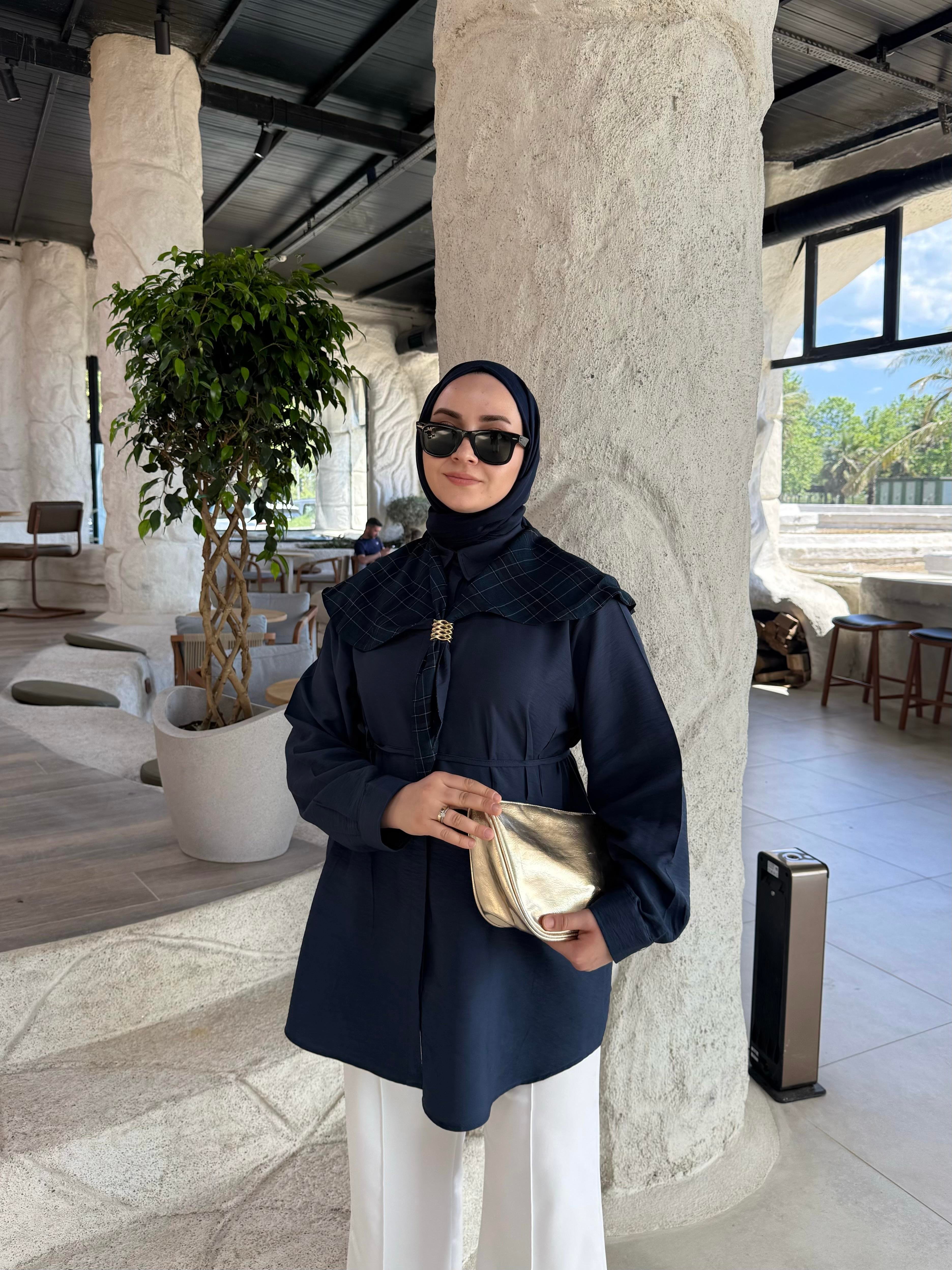 Lone Şal Detaylı Tasarım Lacivert Tunik