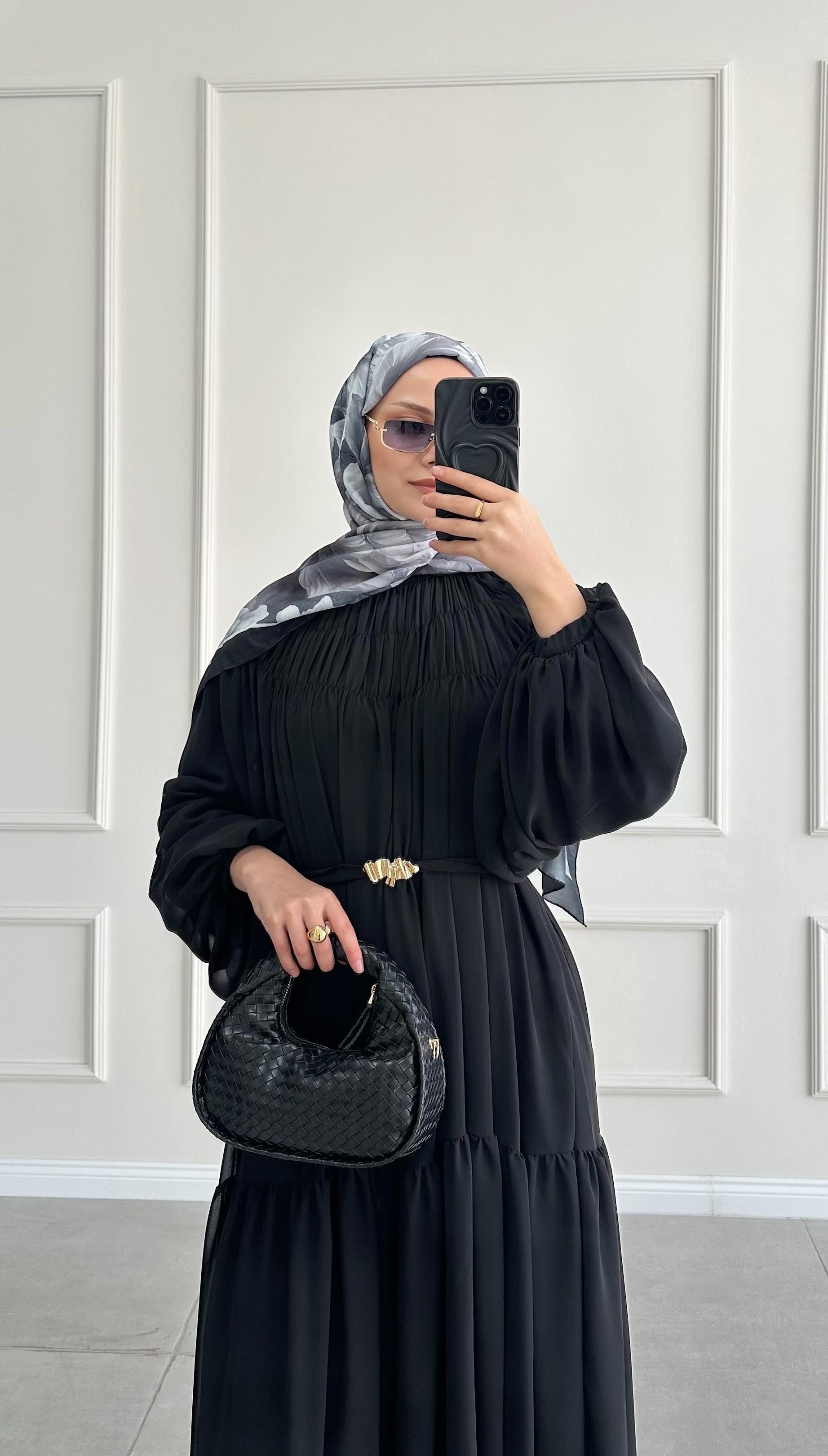 Louna Kat Kat Büzgü Detaylı Siyah Elbise 