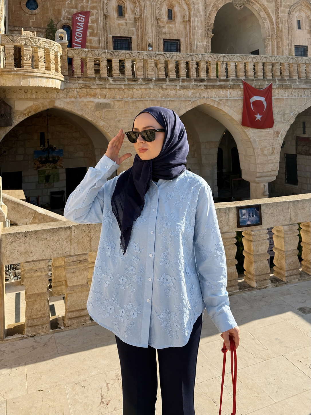 Parso Çiçek Detaylı Mavi Gömlek