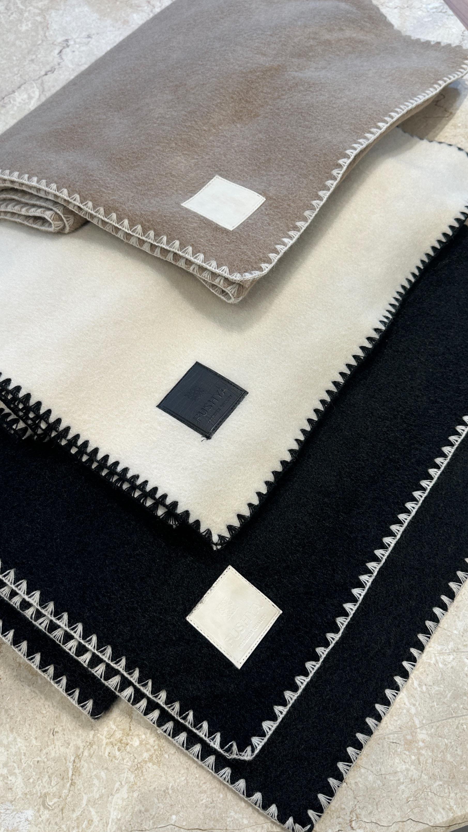 Premium Kaşe Biyeli Krem Atkı