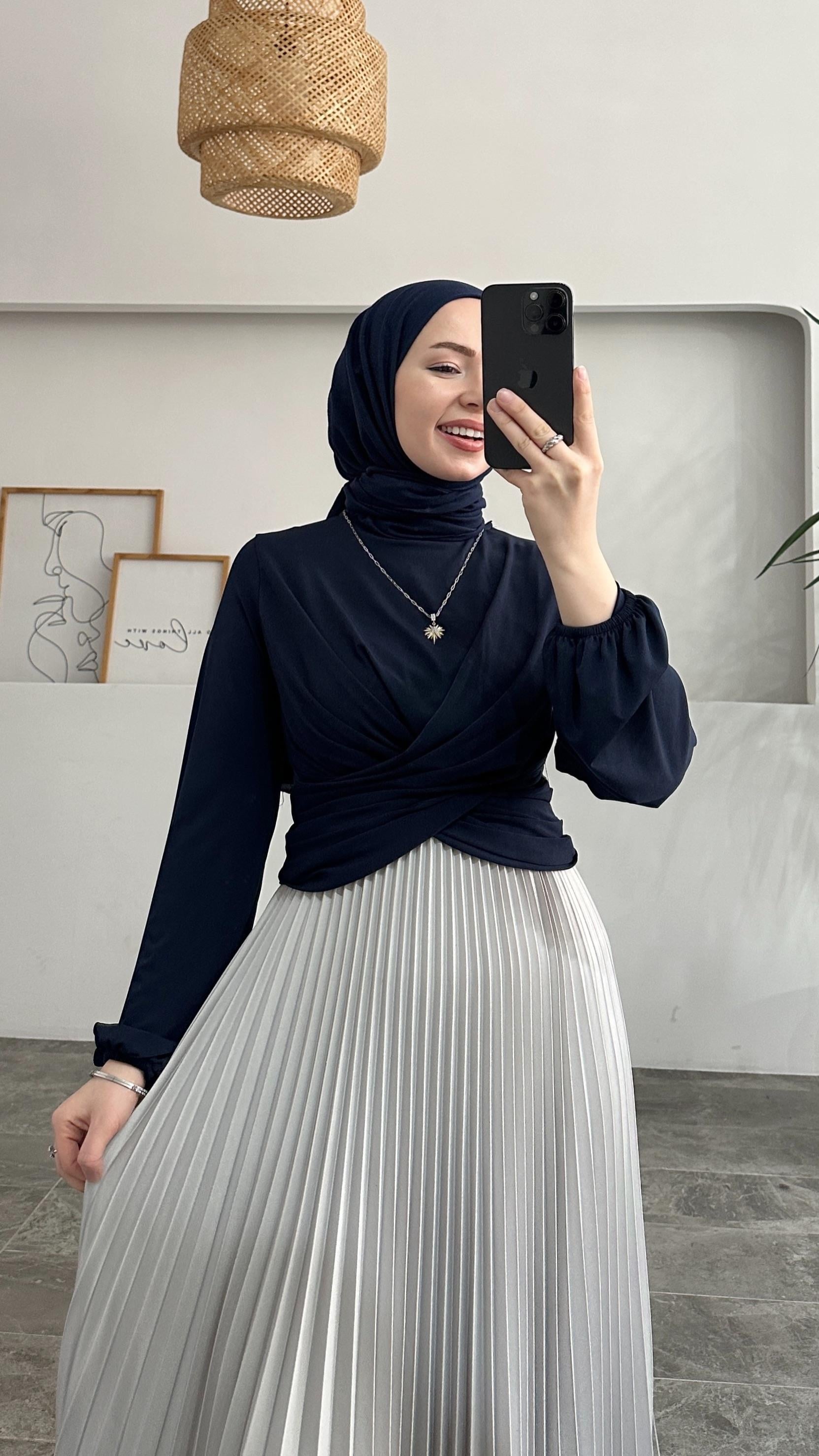 Sandra Drapeli Lacivert Bluz