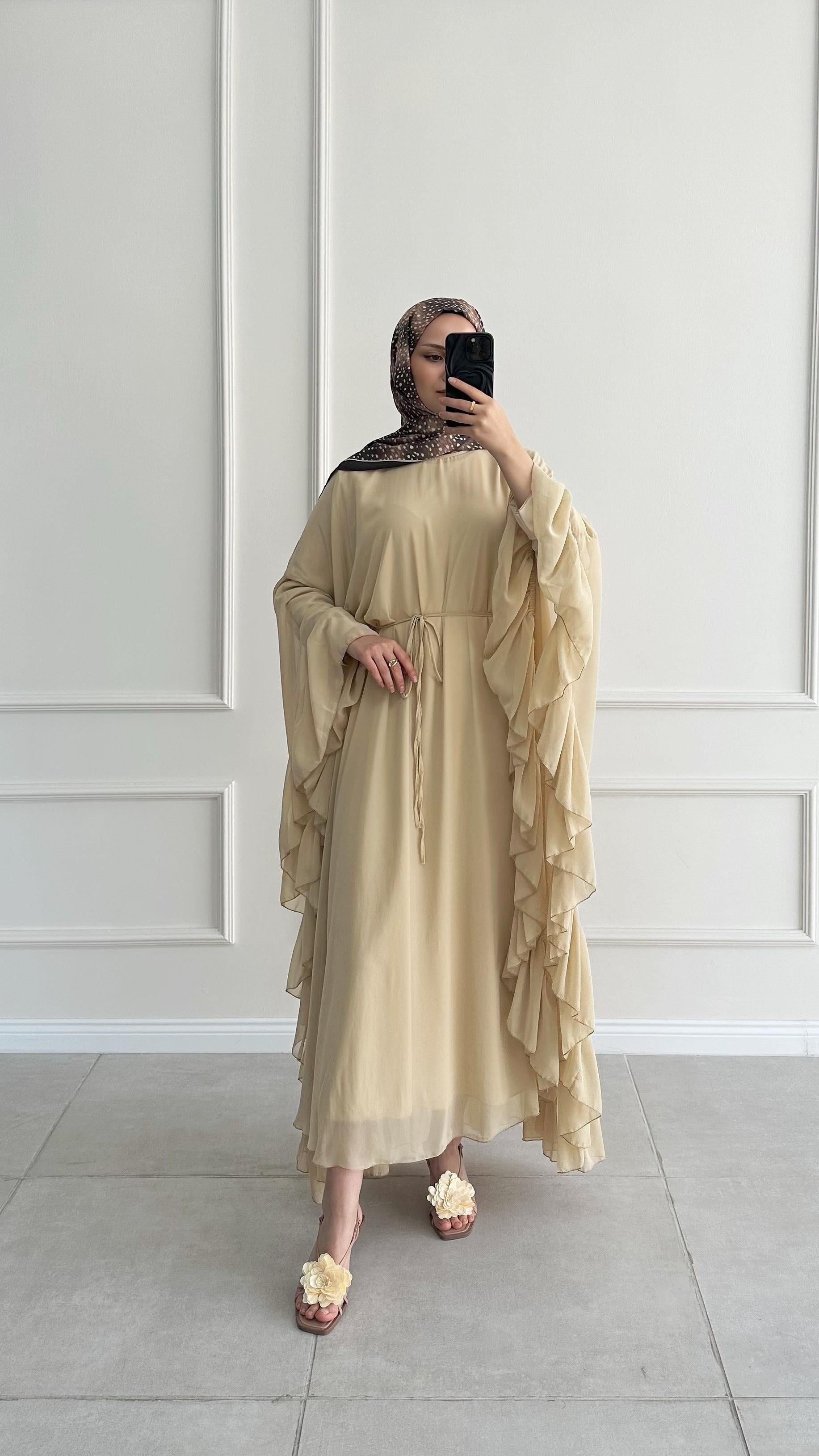 Santov Şifon Tasarım Fırfırlı Asimetrik Bej Abaya 