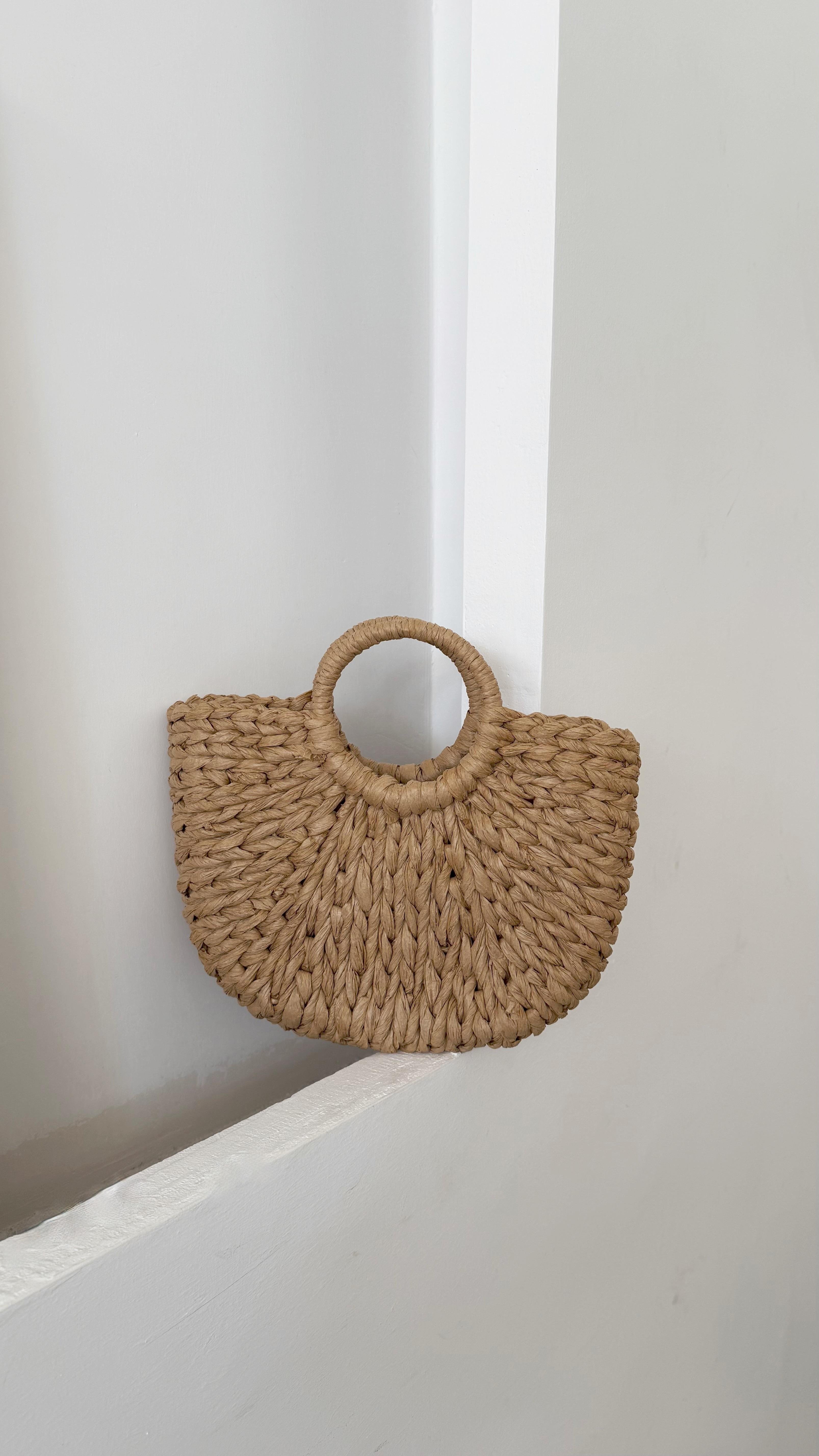 Saplı Hasır Bej Çanta