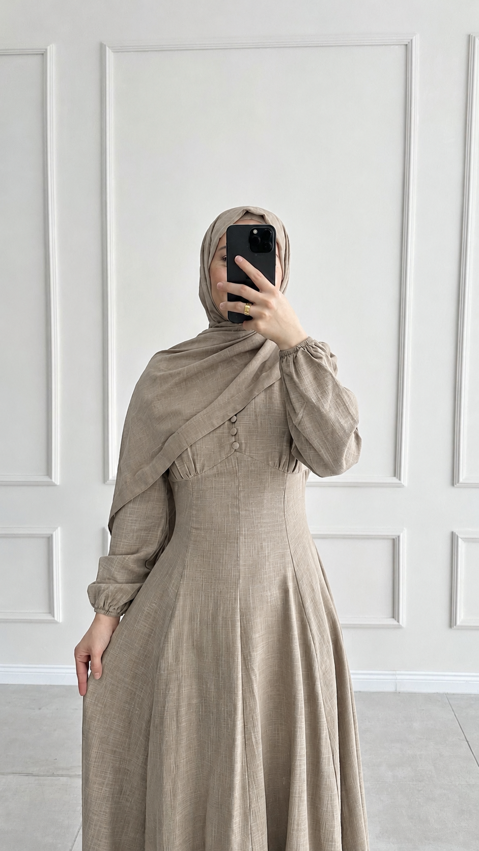 Sara Pile Detaylı Keten Vizon Elbise