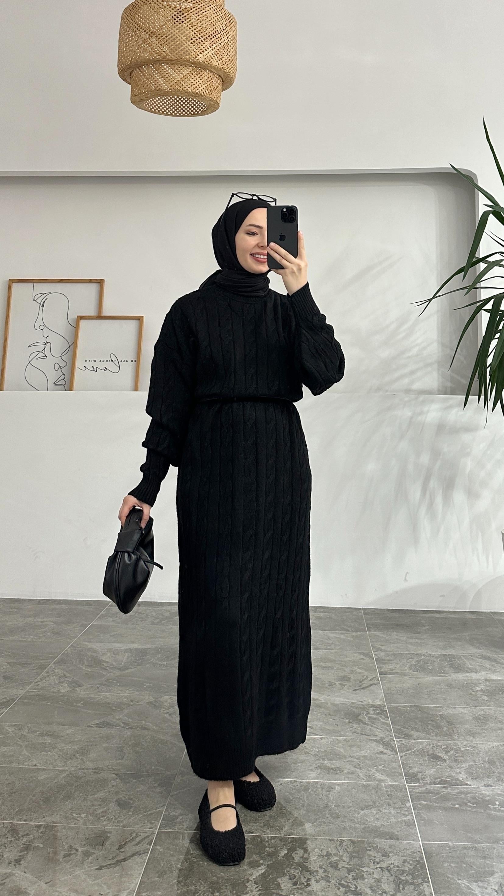 Semis Örgü Model Siyah Triko Elbise