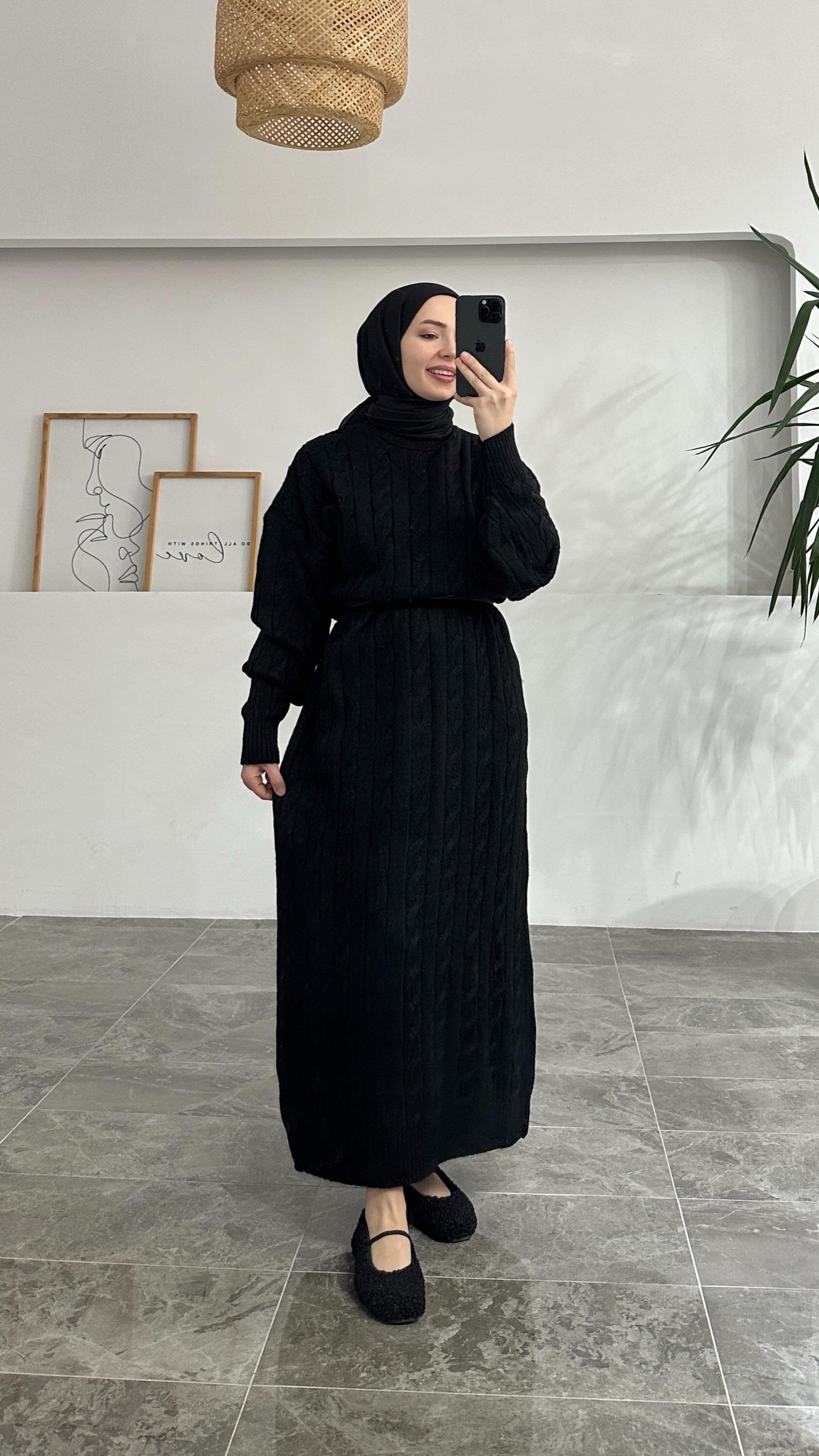 Semis Örgü Model Siyah Triko Elbise