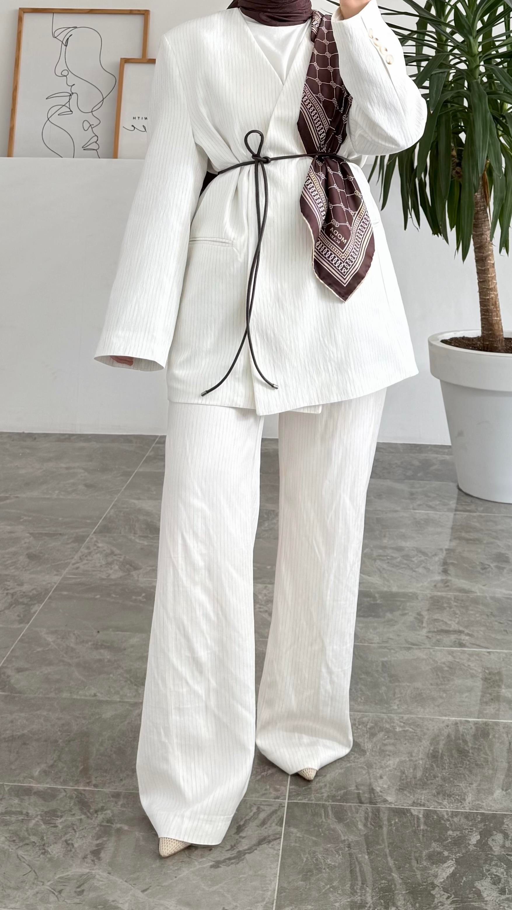 Sufyy Basic Çizgili Beyaz Pantolon